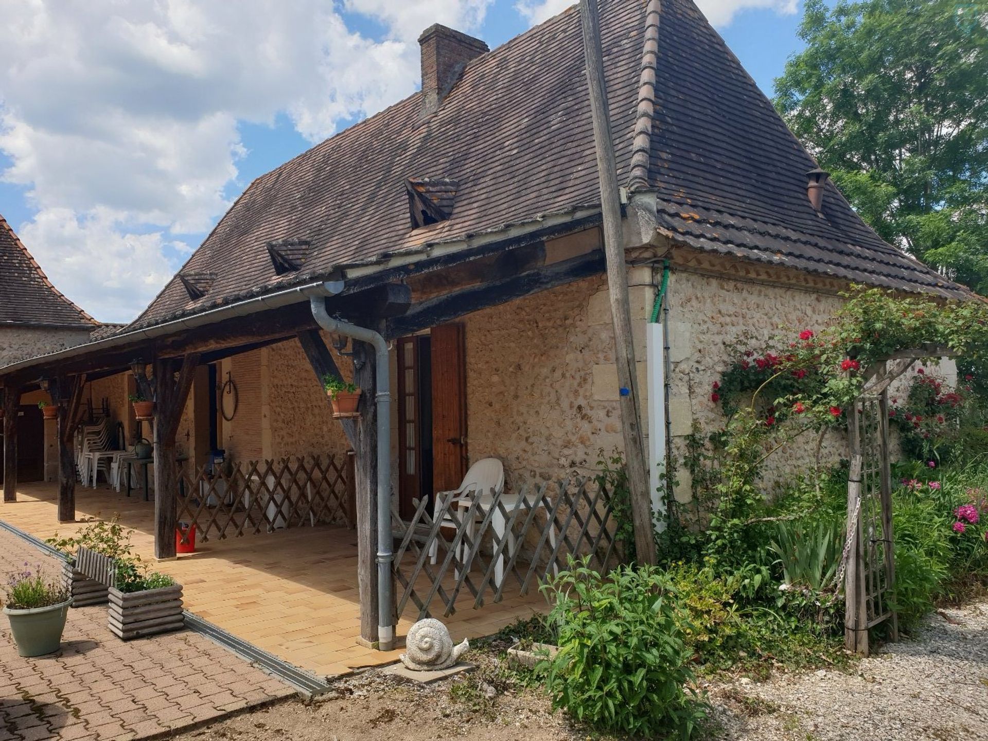 Andere in Rouffignac-Saint-Cernin-de-Reilhac, Nouvelle-Aquitaine 12863066