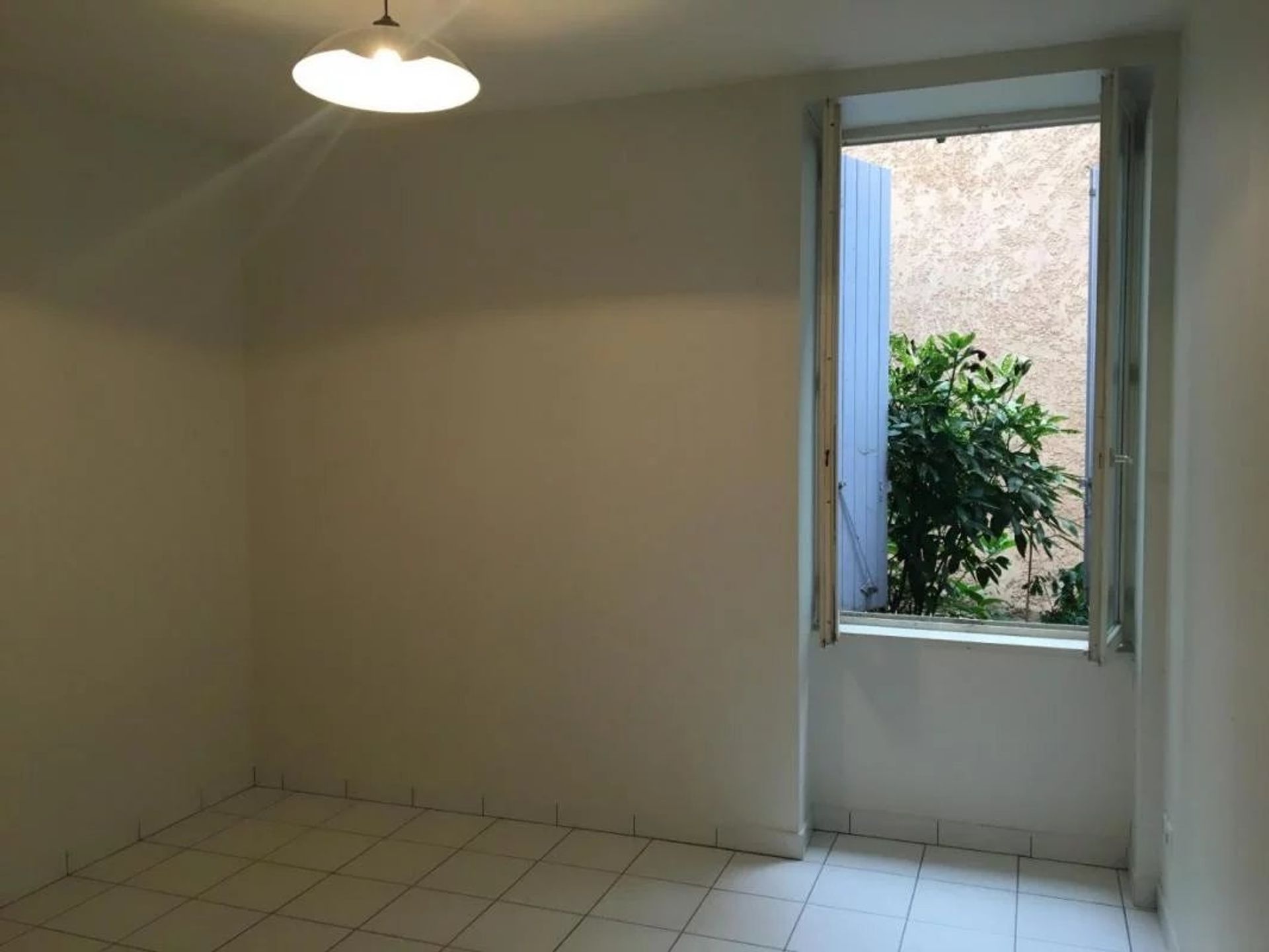 Condominium in Saint-Etienne-des-Oullieres, Auvergne-Rhone-Alpes 12863291