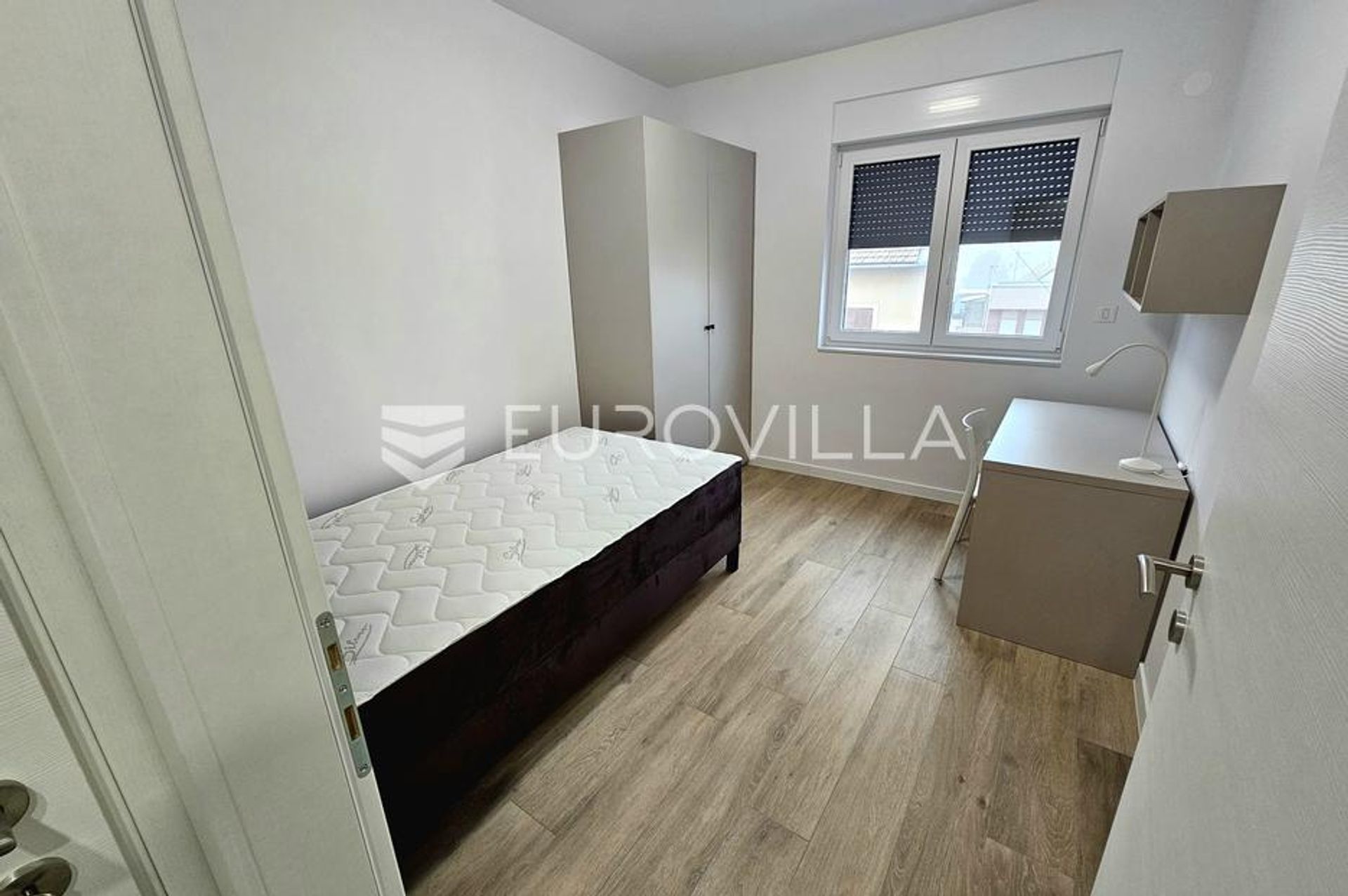 Condominium dans Osijek, Osječko-baranjska županija 12863351