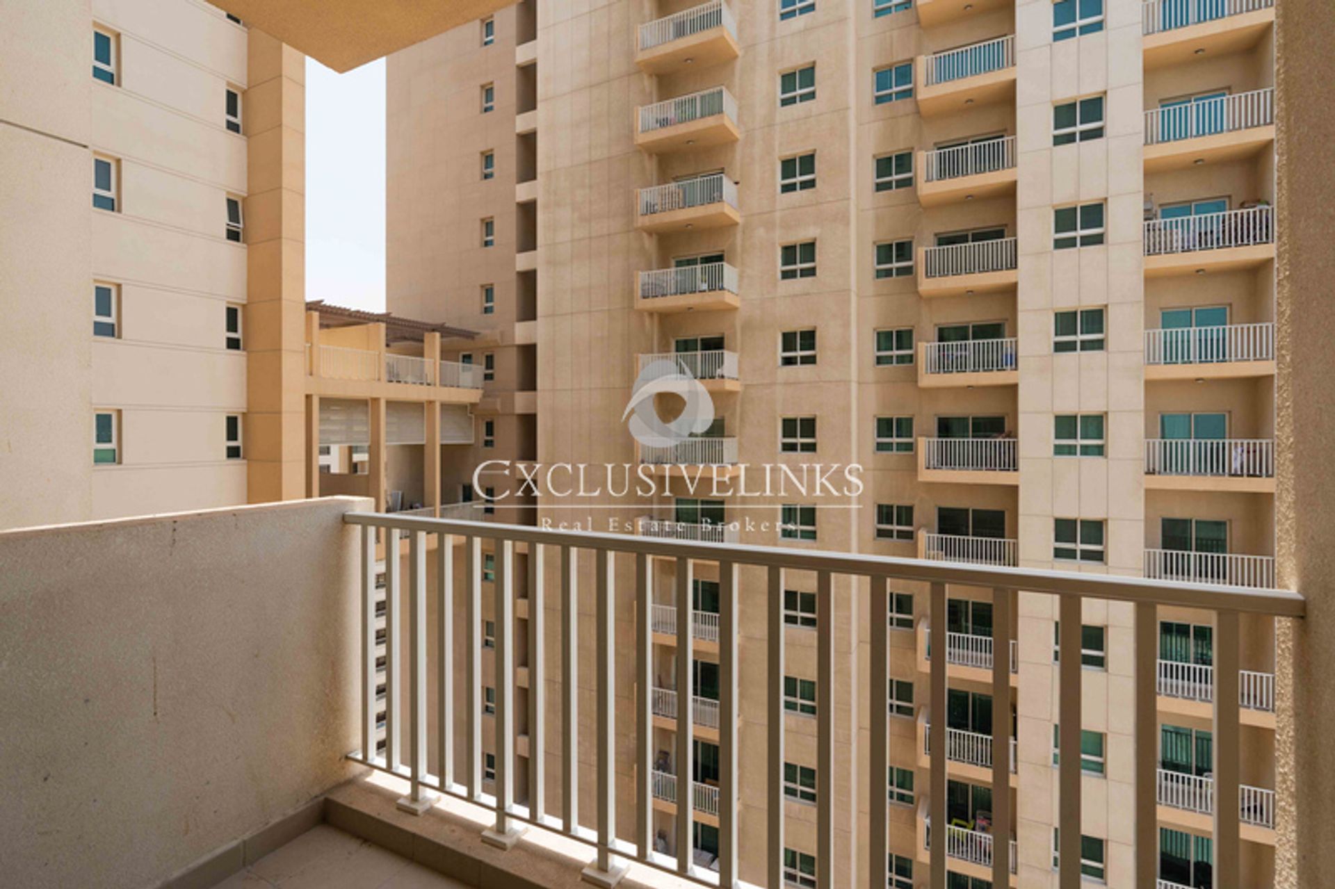 Condominium in Dubai, Dubai 12863394