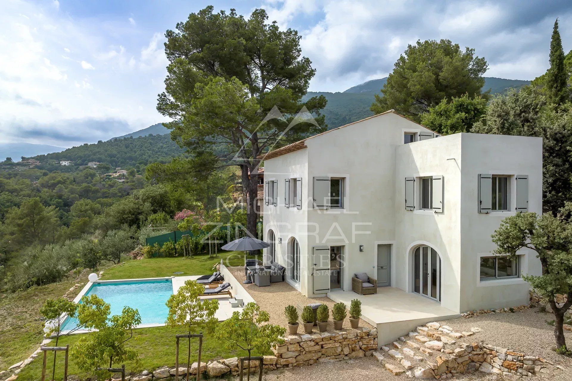 Residenziale nel Tourrettes-sur-Loup, Alpes-Maritimes 12863640