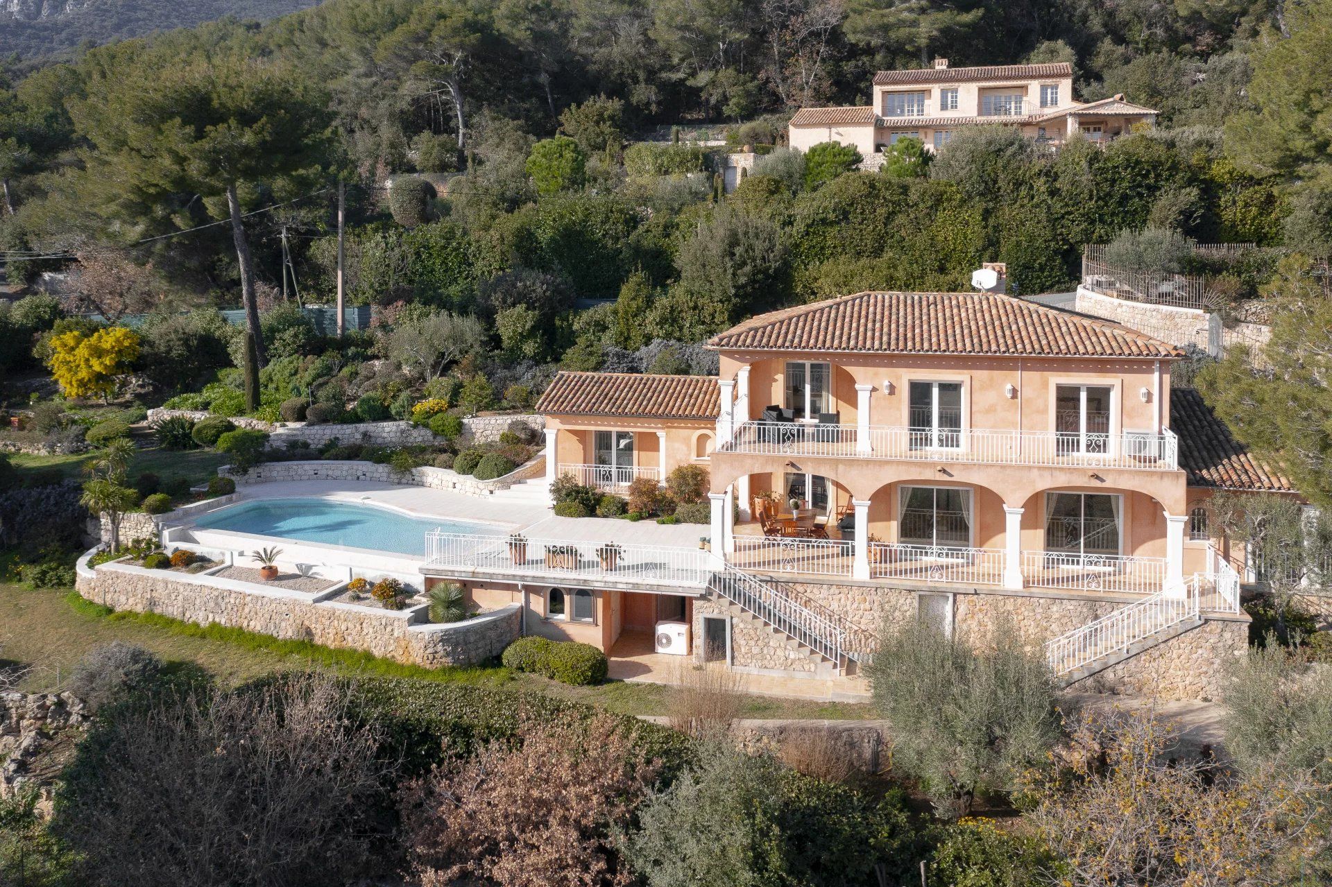 Hus i Tourrettes-sur-Loup, Alpes-Maritimes 12863647