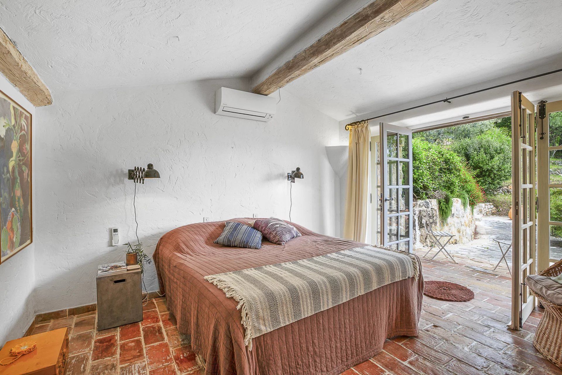 Huis in Tourrettes-sur-Loup, Alpes-Maritimes 12863648