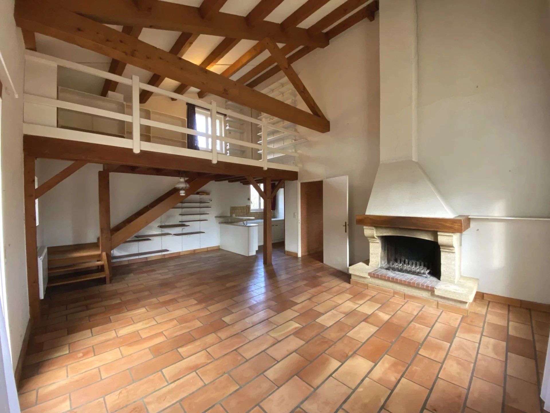 Hus i Pelussin, Auvergne-Rhone-Alpes 12863660