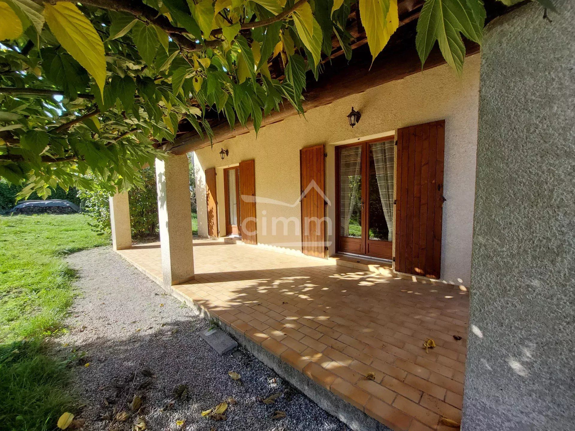 Hus i Ribiers, Provence-Alpes-Cote d'Azur 12863713