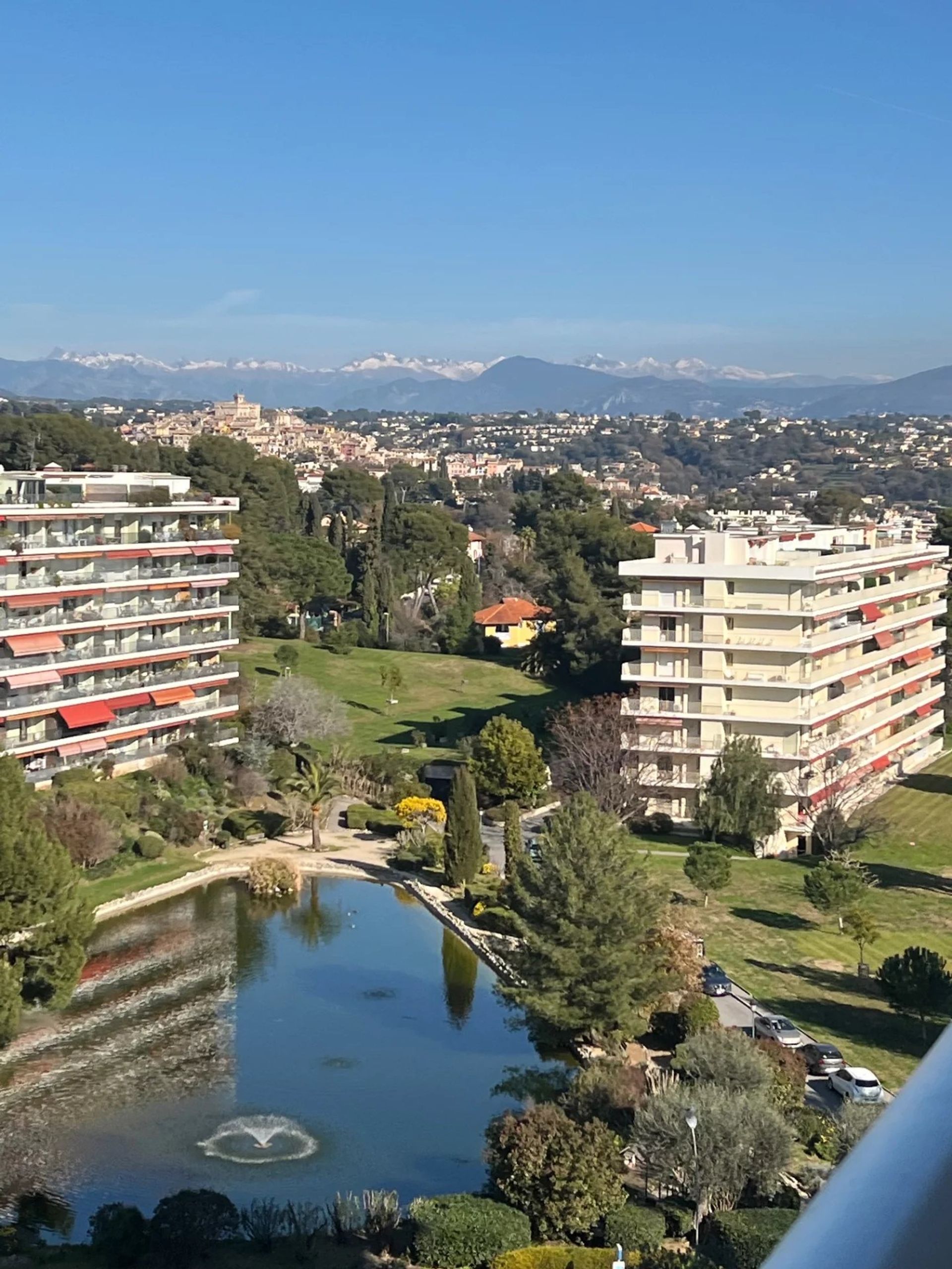 Condominio en Cagnes-sur-Mer, Alpes-Maritimes 12863762