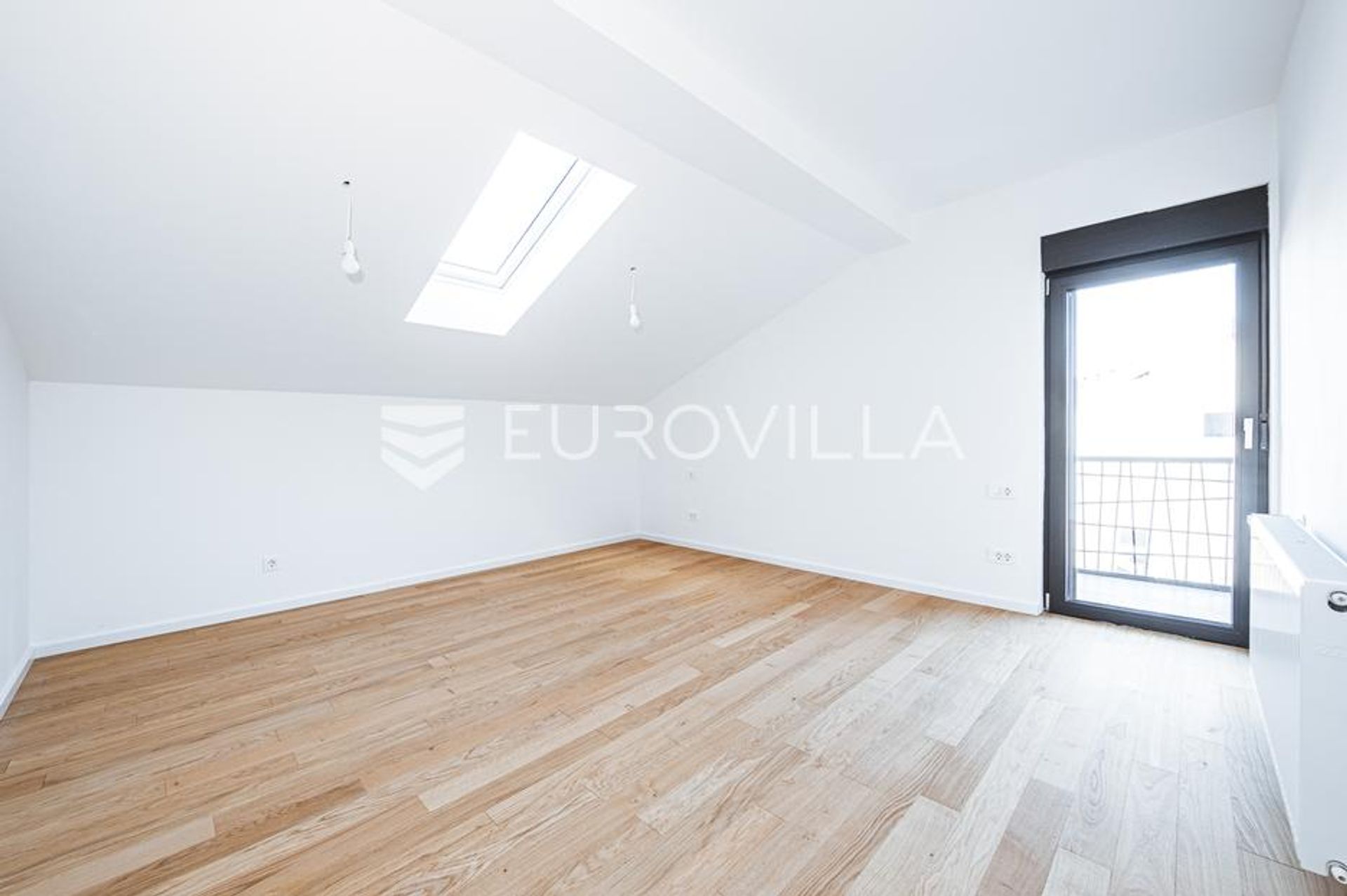 Condominio en Sesvete, Grad Zagreb 12863841