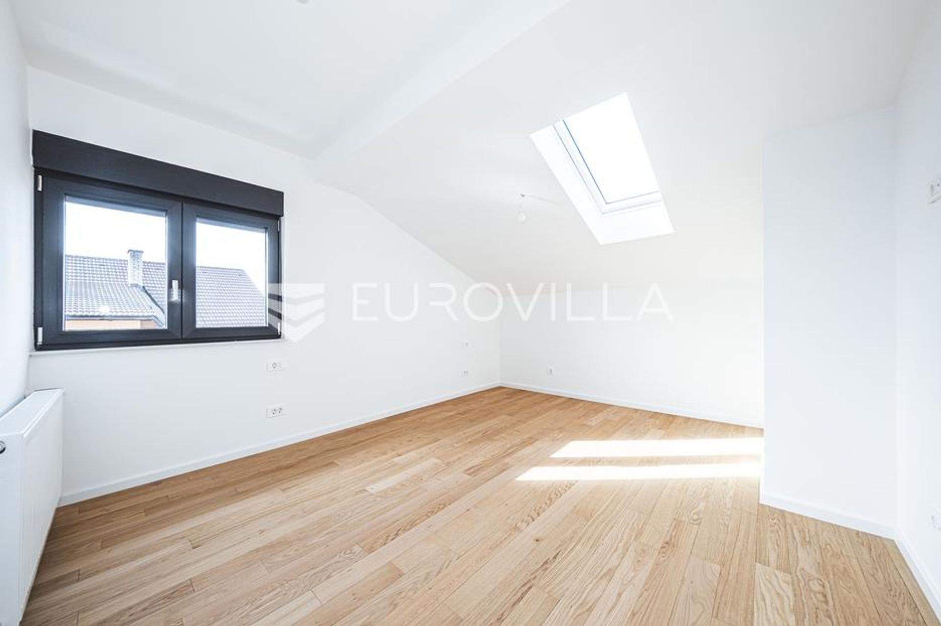 Condominio en Sesvete, Grad Zagreb 12863841