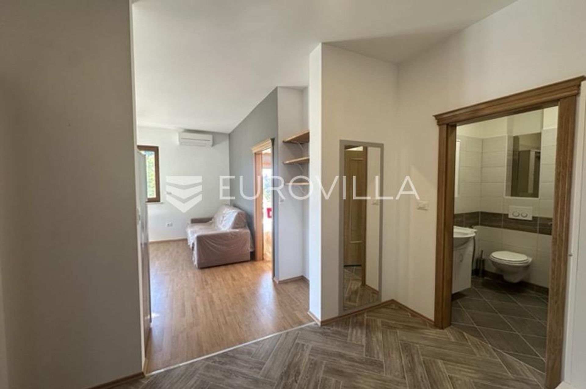 Condominio en Premantura, Istarska Županija 12863844