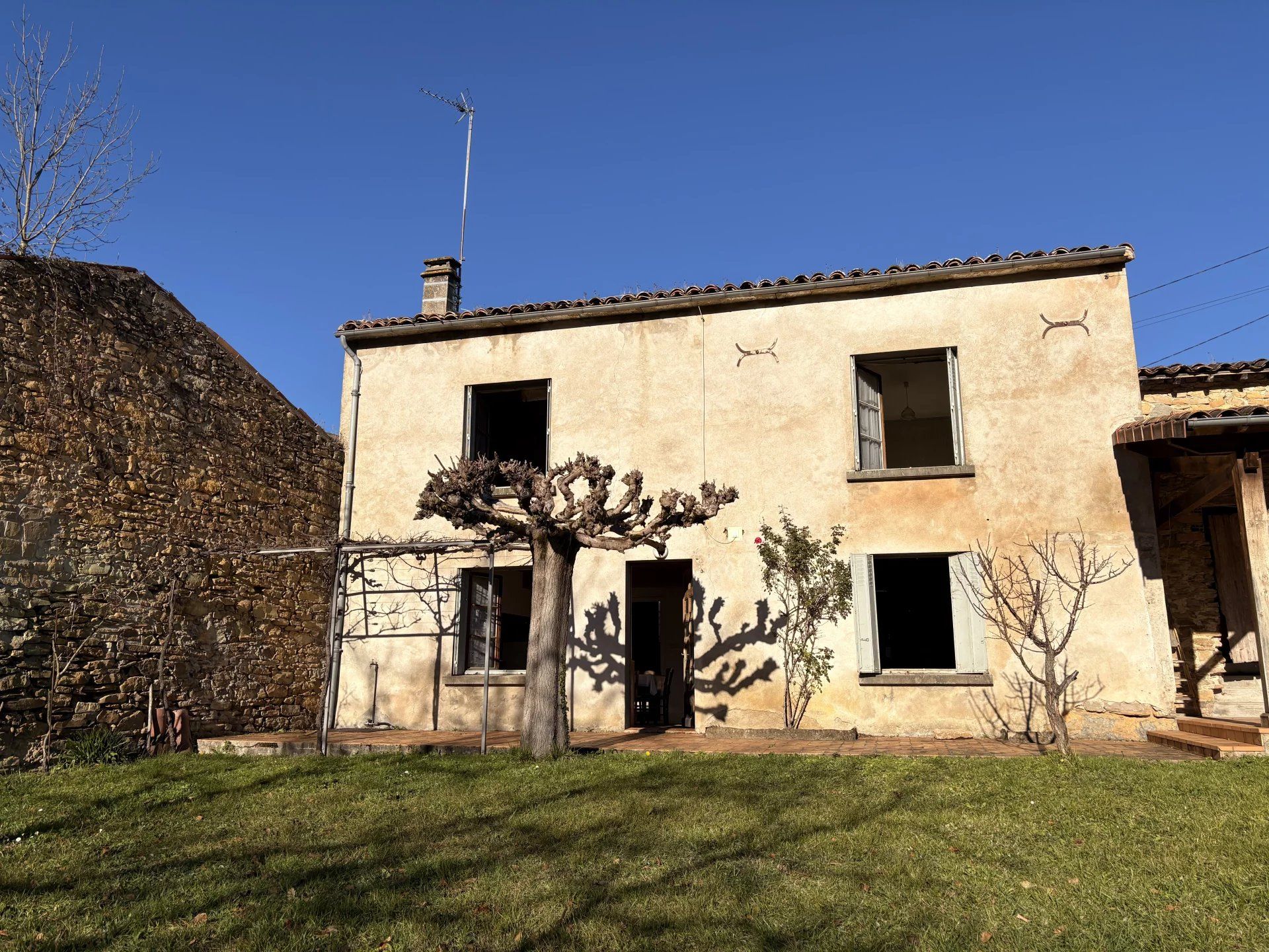 Residential in Carla-de-Roquefort, Ariège 12864407