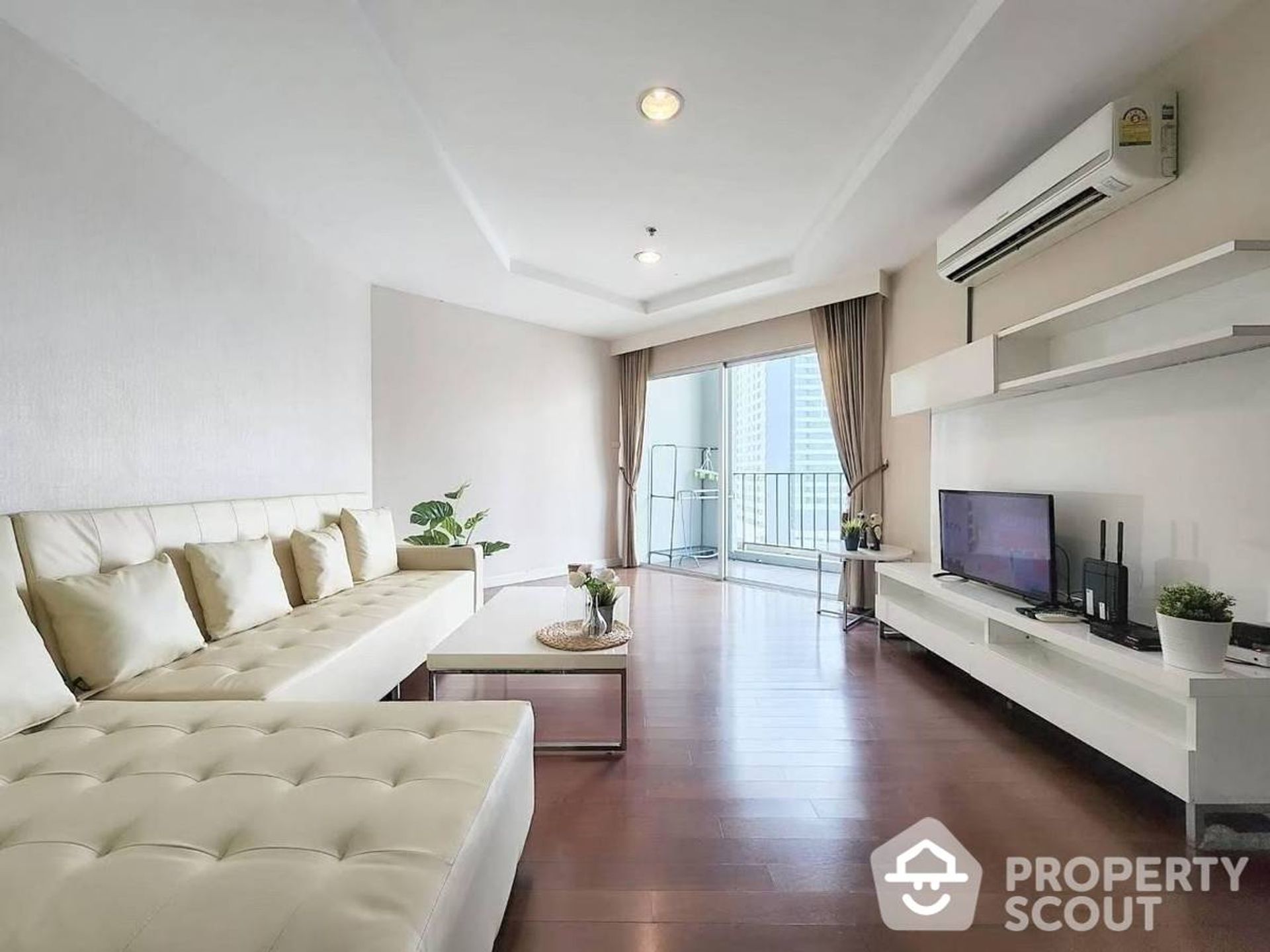 Condominium in Ban Na Song, Krung Thep Maha Nakhon 12864913