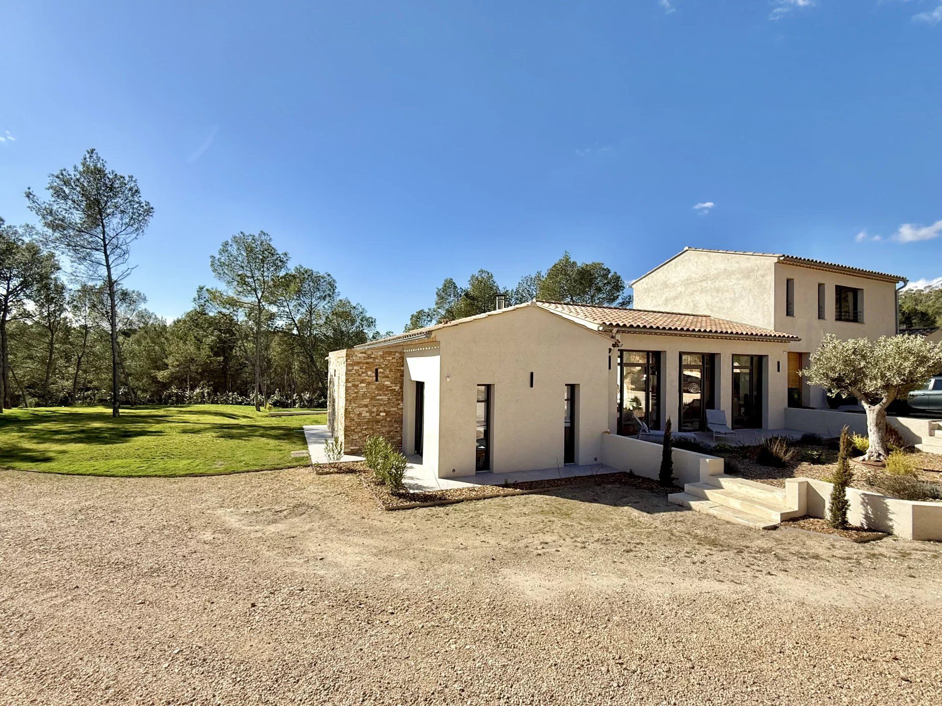 Hus i Le Tholonet, Bouches-du-Rhône 12865111