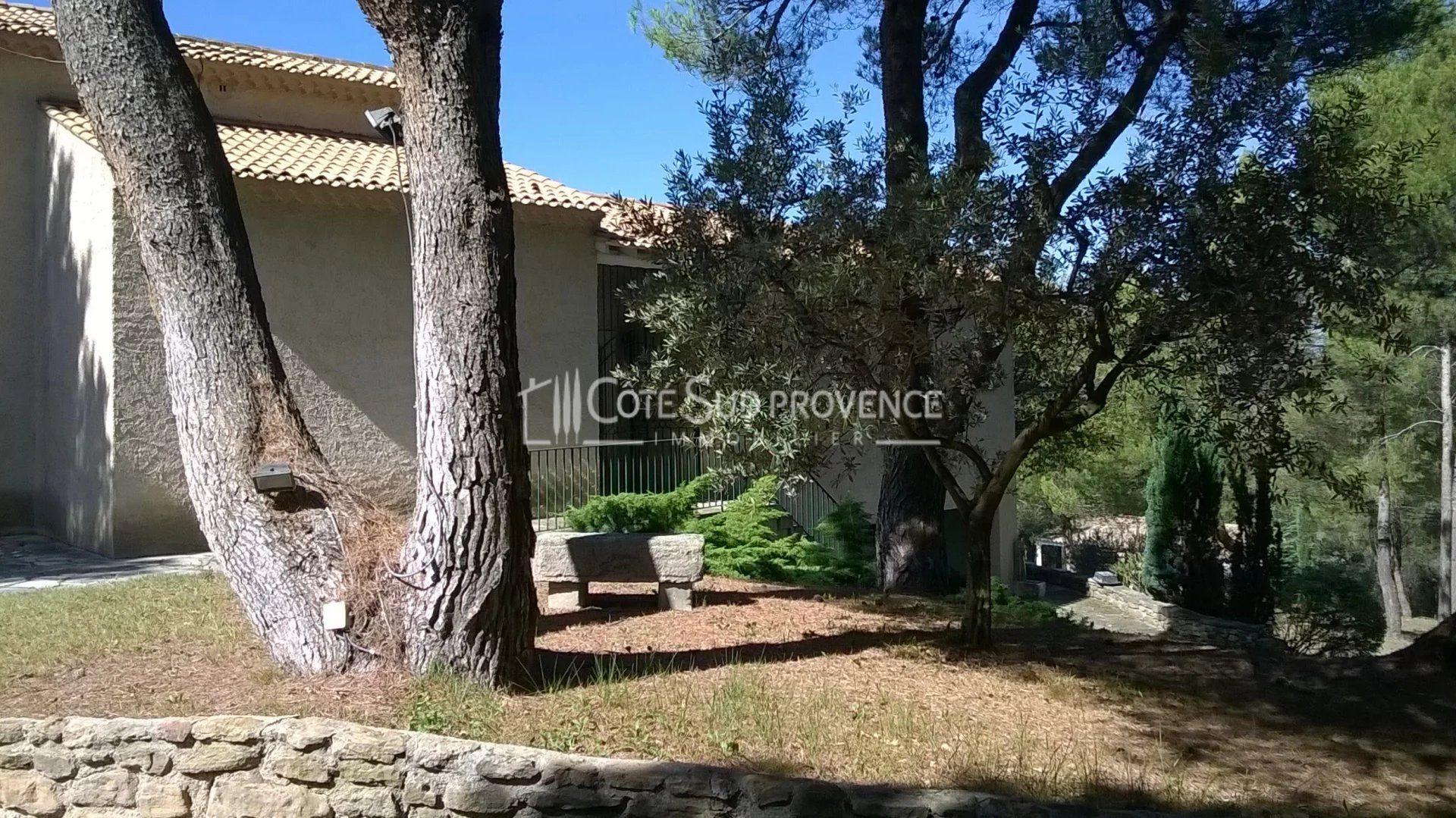 жилой дом в Carpentras, Provence-Alpes-Cote d'Azur 12865120