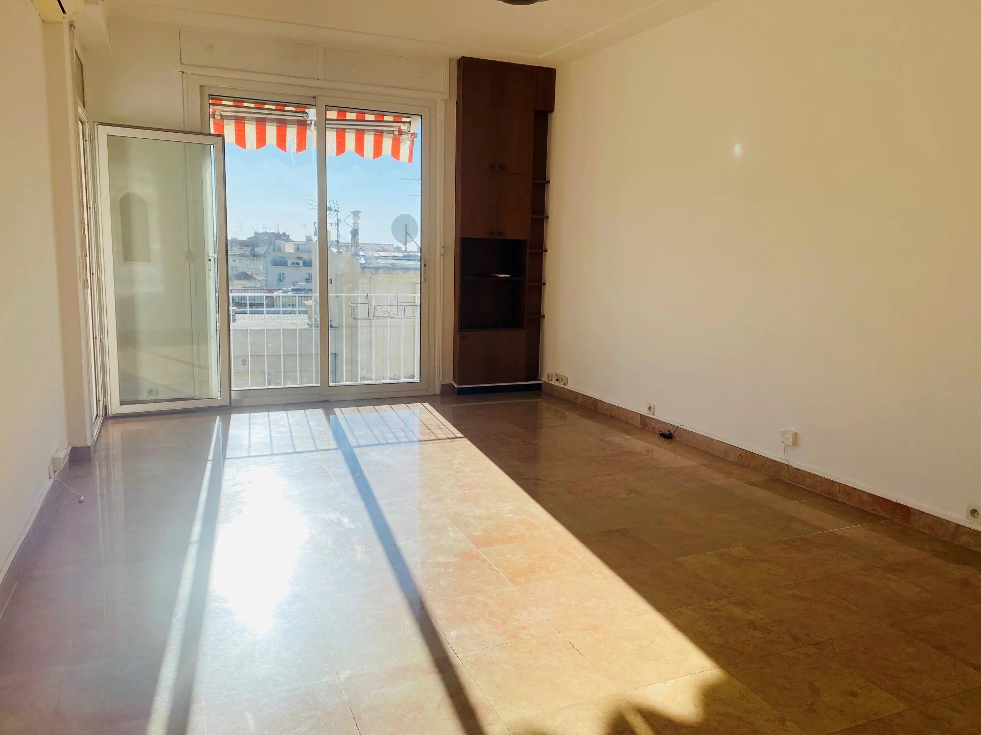 Condominium in Nice, Alpes-Maritimes 12865145