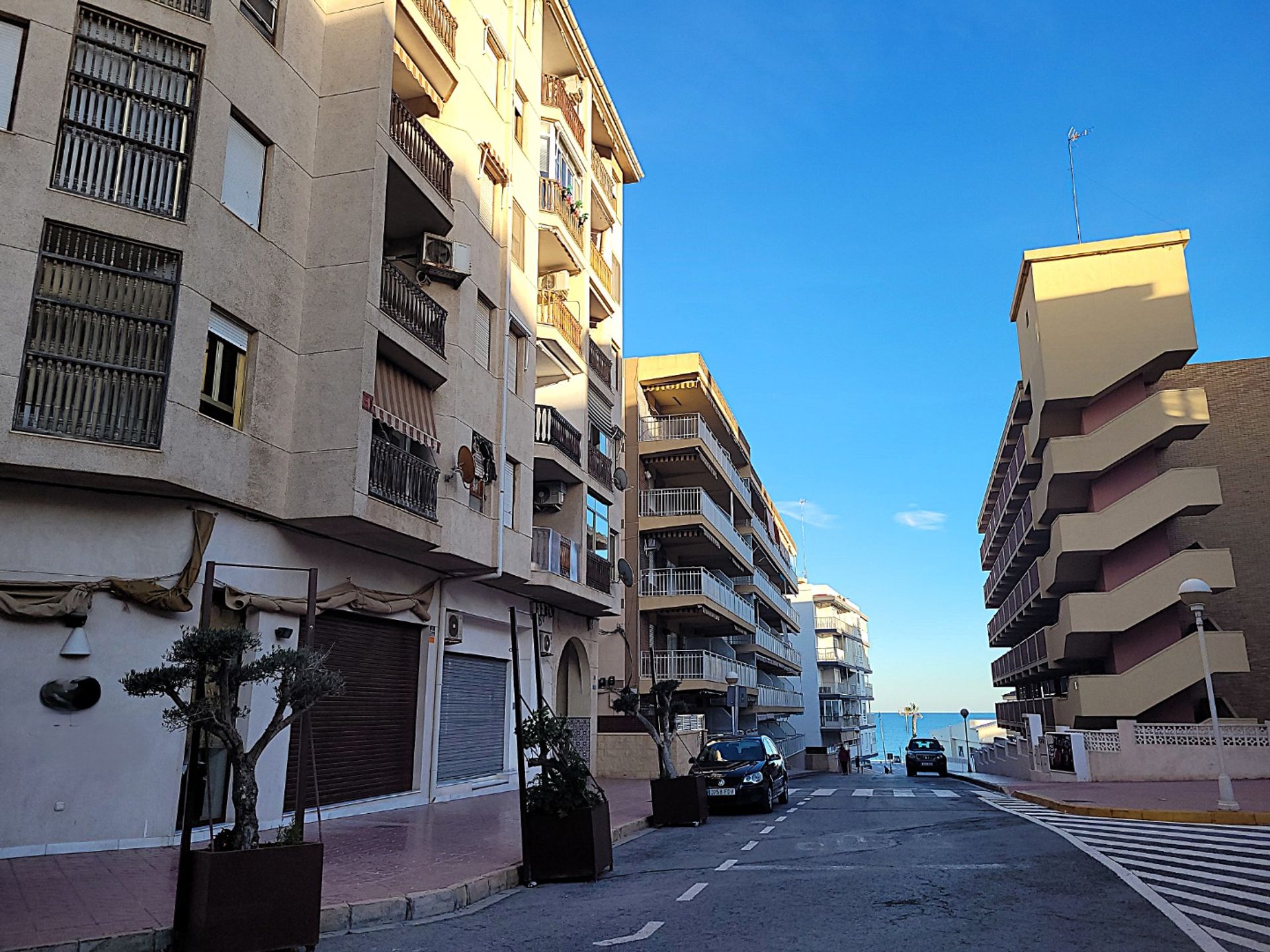 Condominium in Guardamar del Segura, Valencian Community 12865349