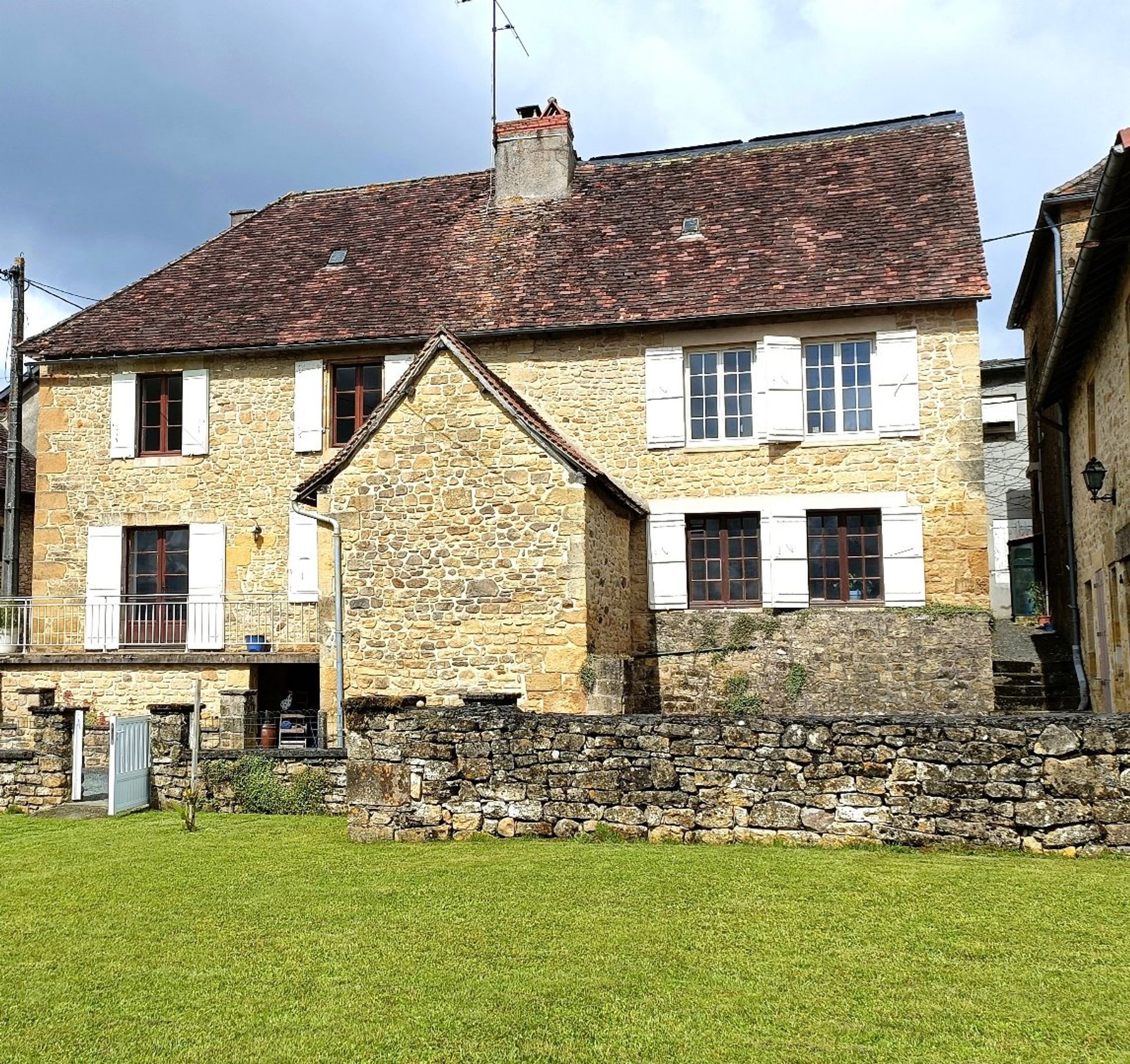 Residenziale nel Saint-Sulpice-d'Excideuil, Nouvelle-Aquitaine 12865403