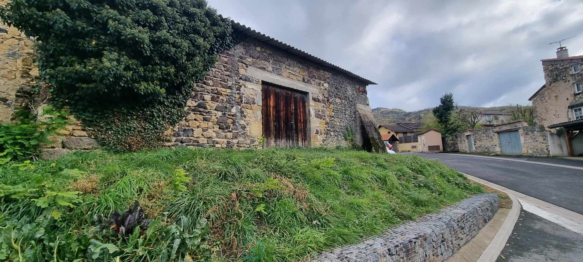 निवास का में Mirefleurs, Auvergne-Rhône-Alpes 12865416