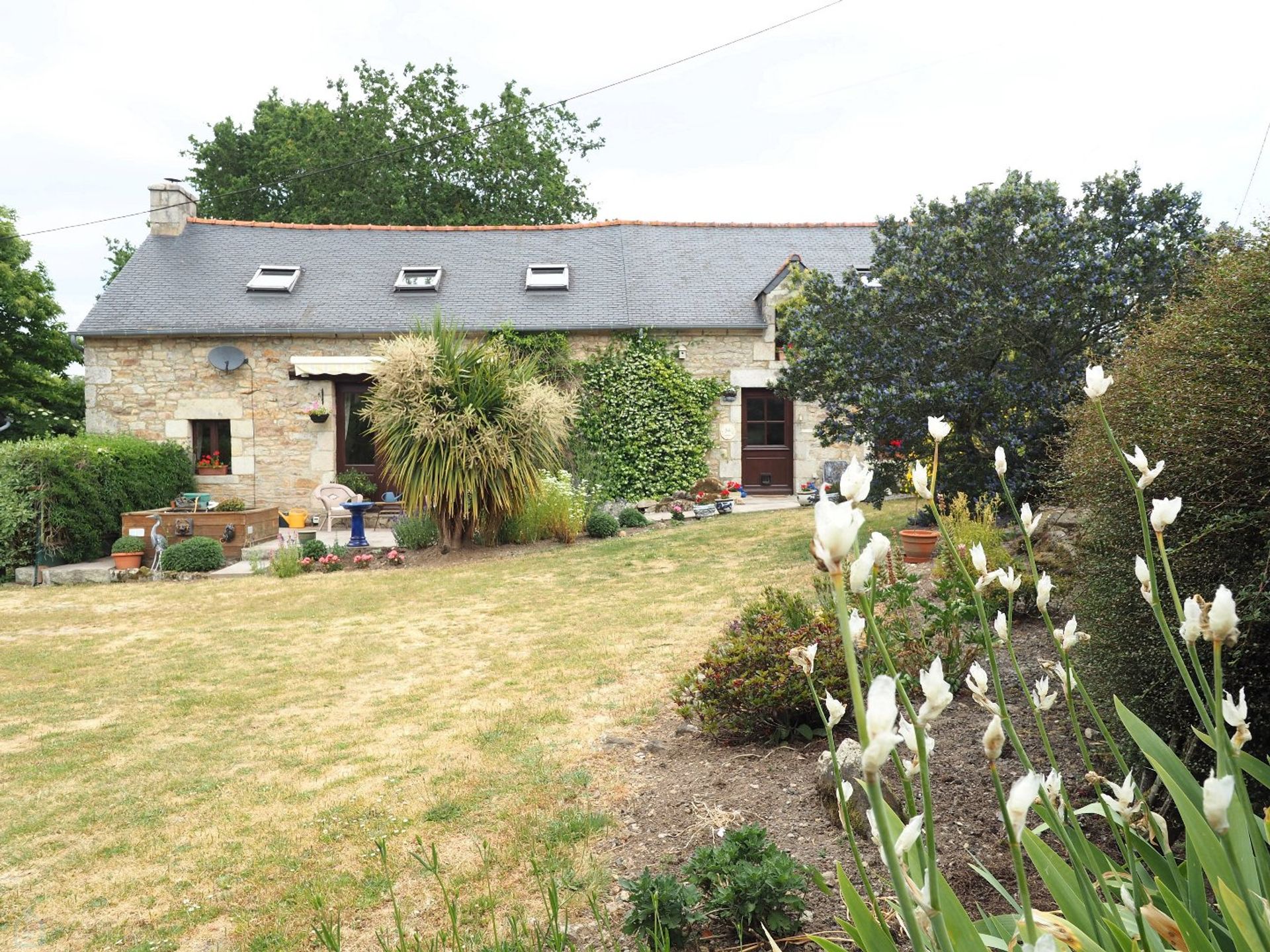 House in Guern, Brittany 12865427