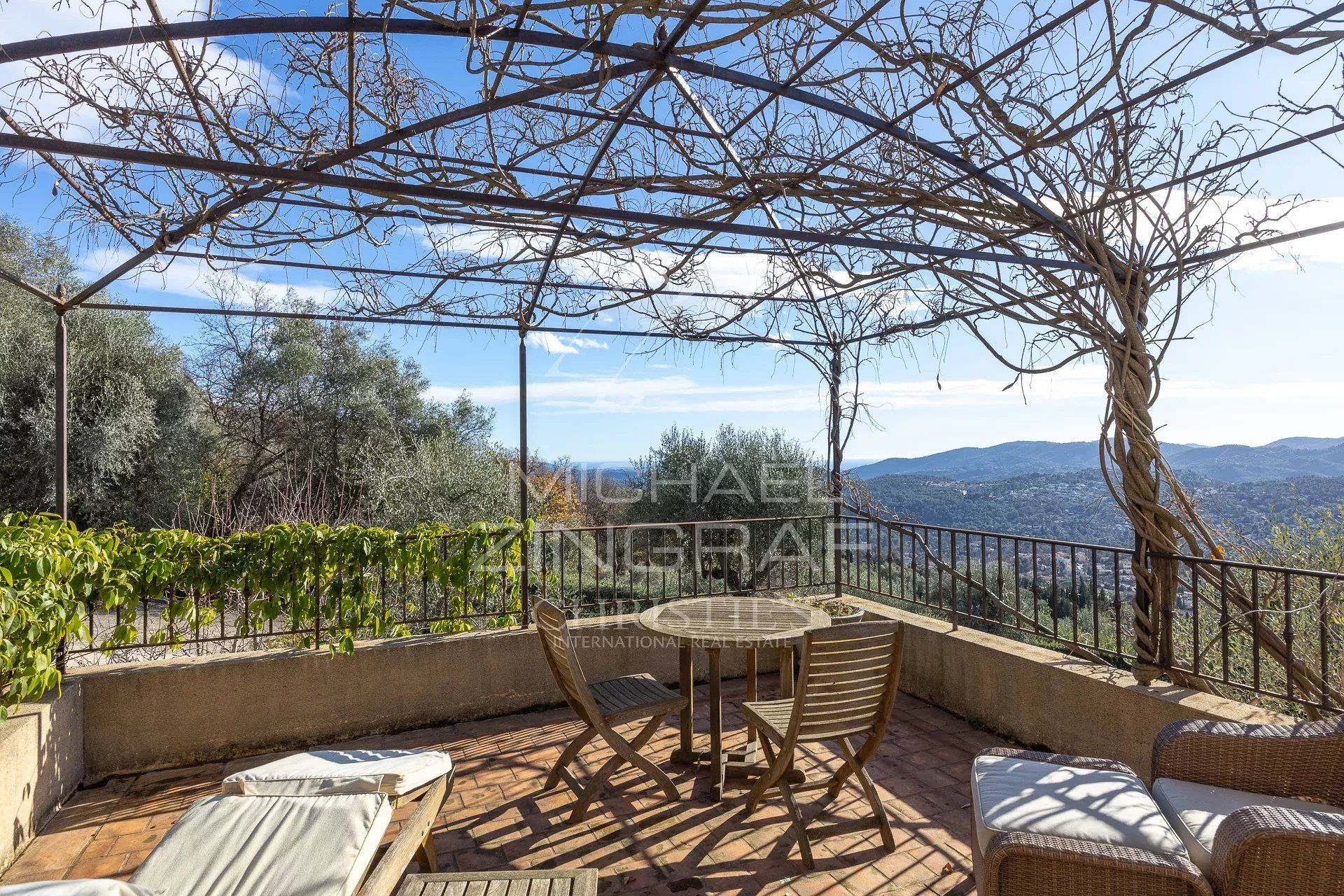 casa en Cabris, Alpes-Maritimes 12865652