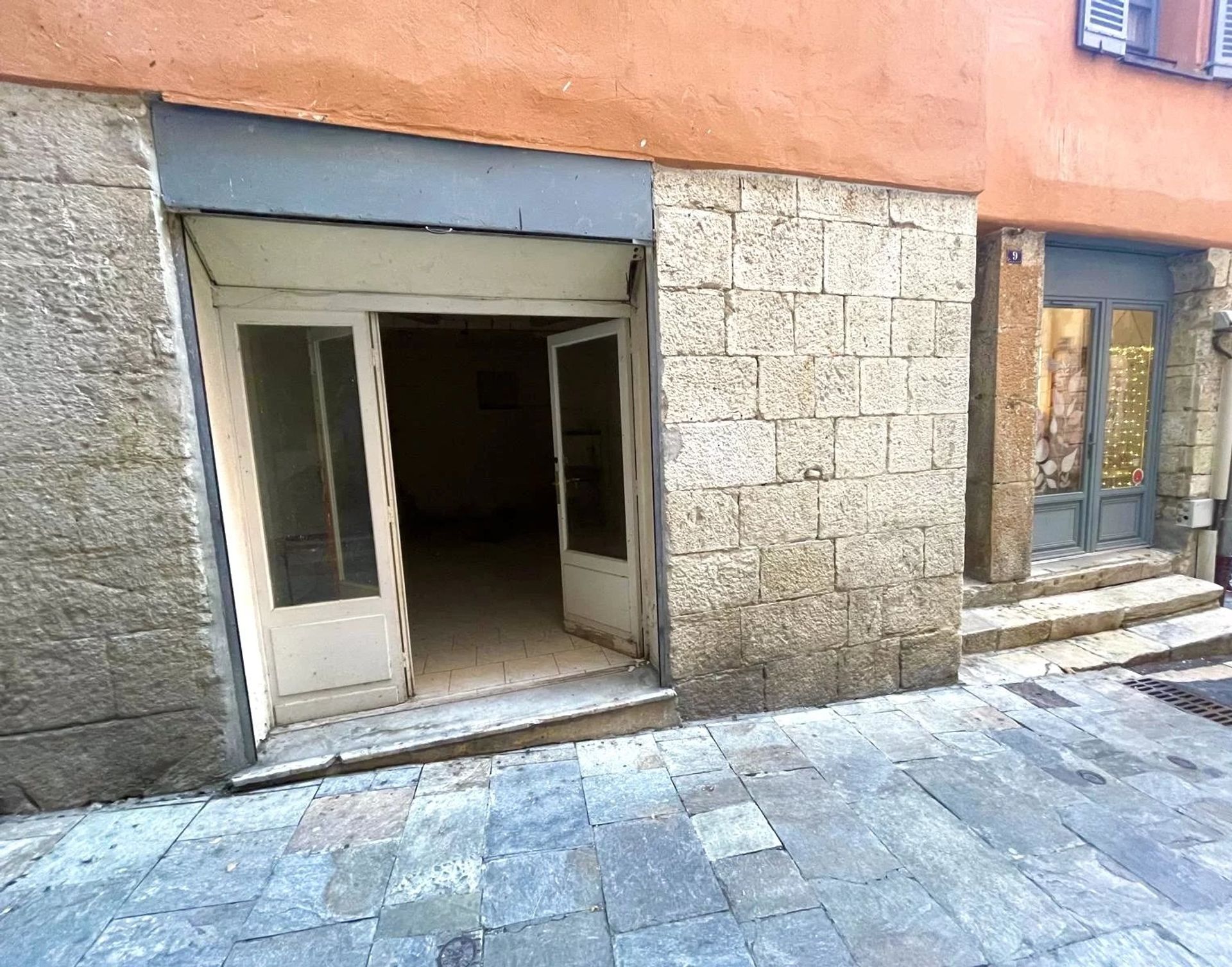 Kantor di Grasse, Provence-Alpes-Cote d'Azur 12865682