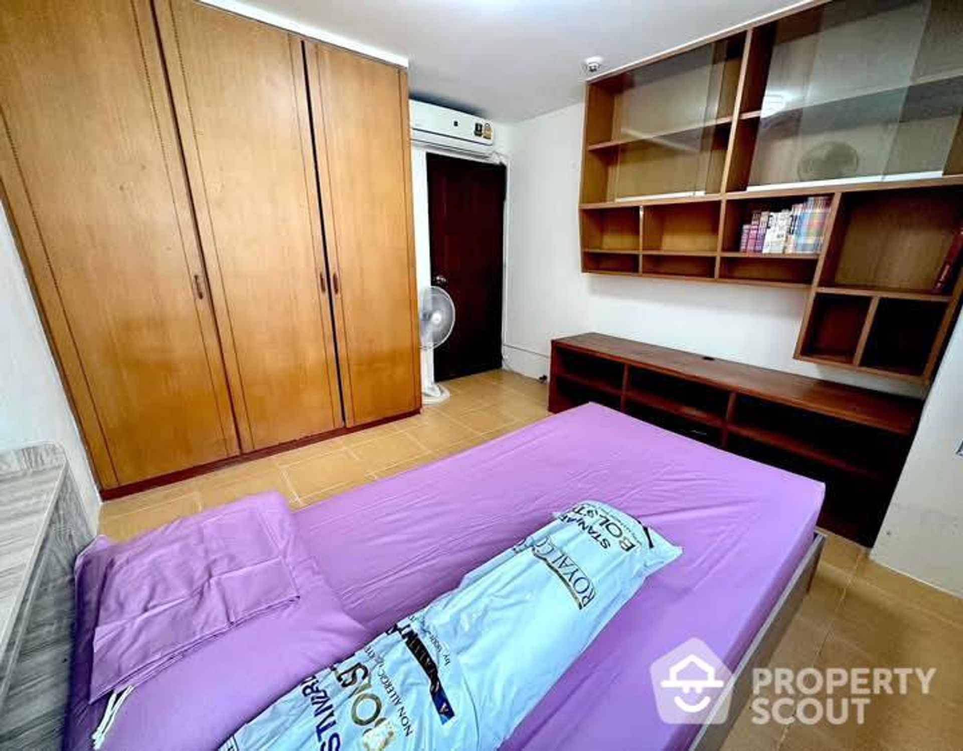 Condominium dans Sathon, Krung Thep Maha Nakhon 12865879