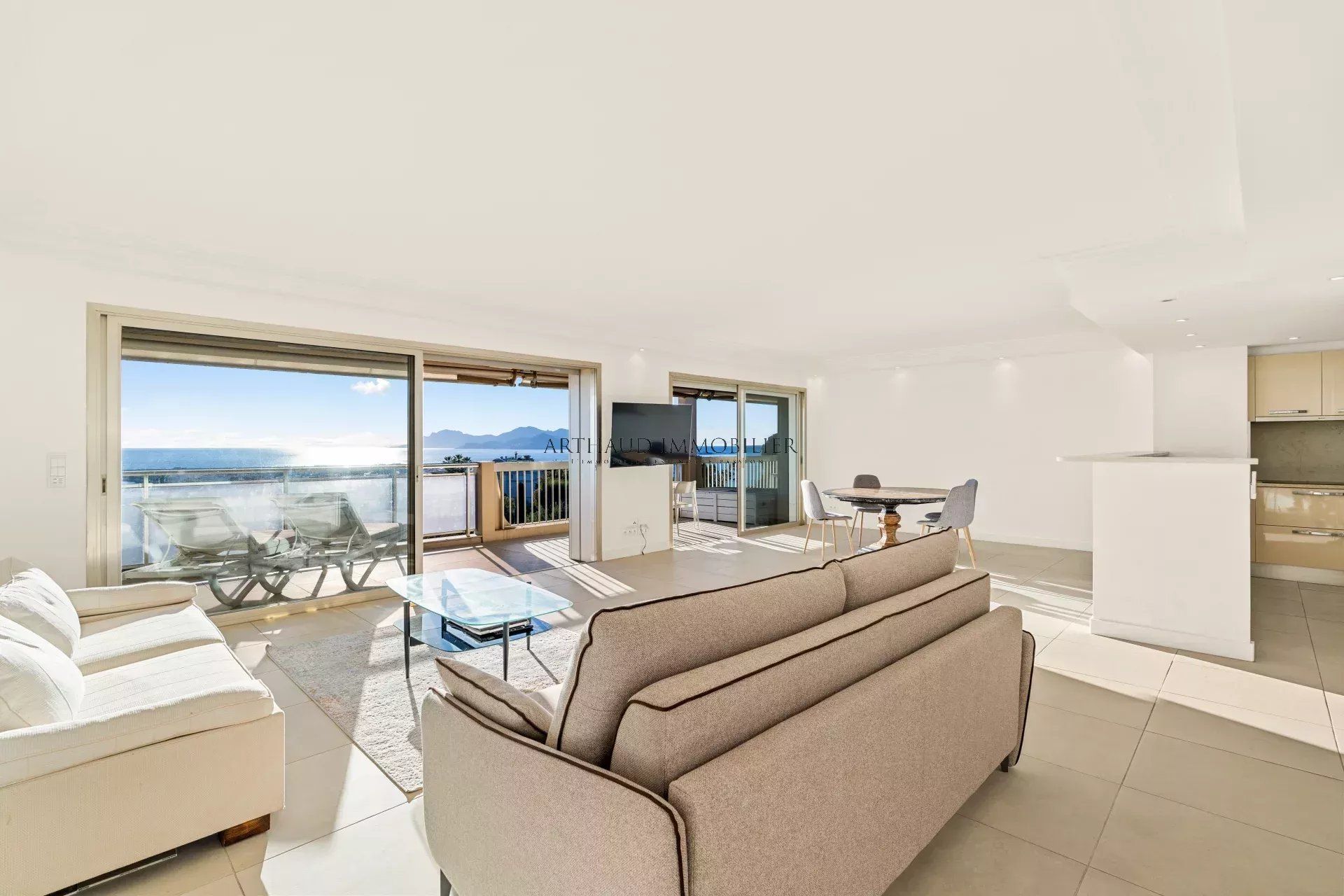 Residenziale nel Cannes, Alpes-Maritimes 12866709