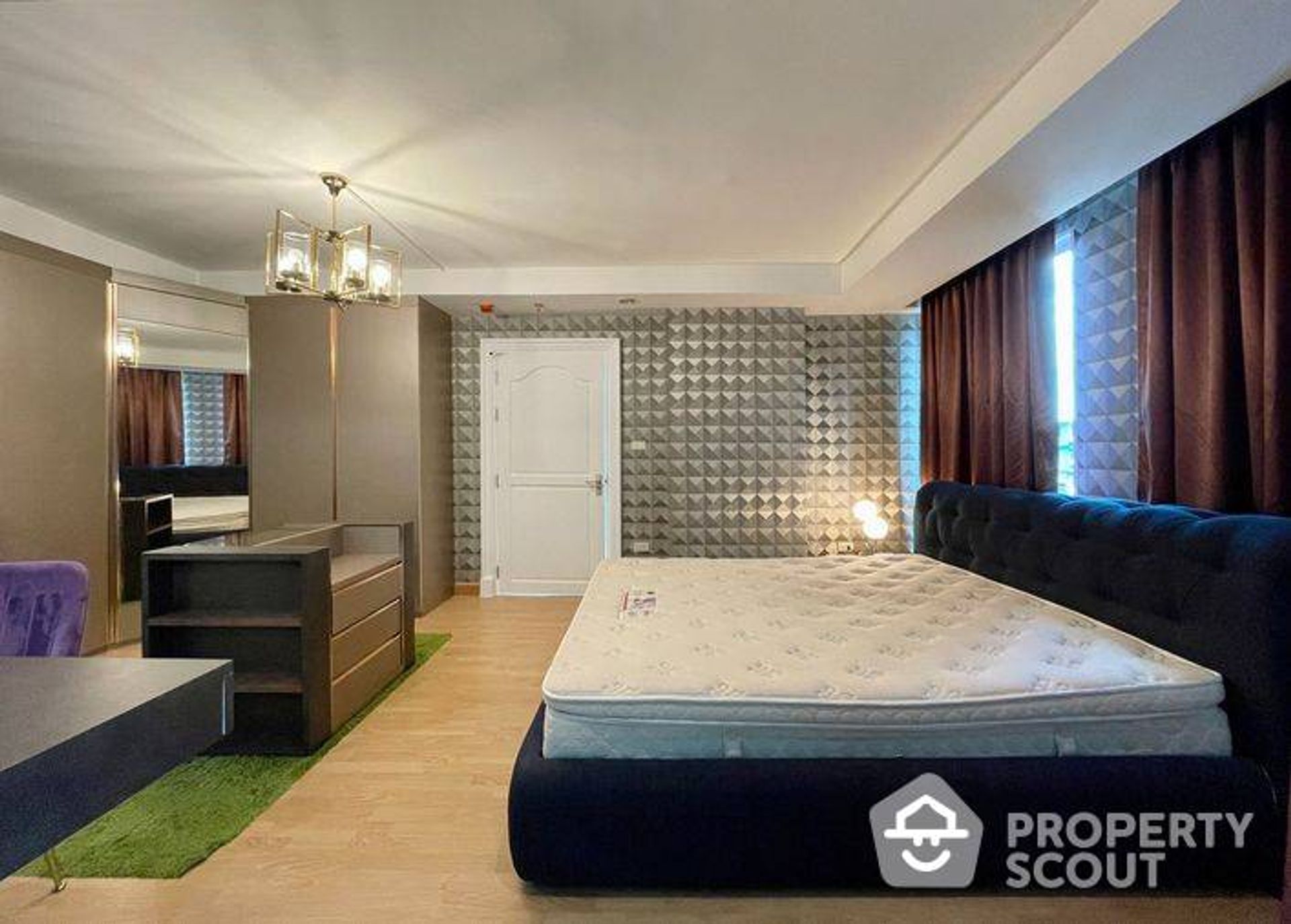 Condominium in Phra Khanong, Krung Thep Maha Nakhon 12868082