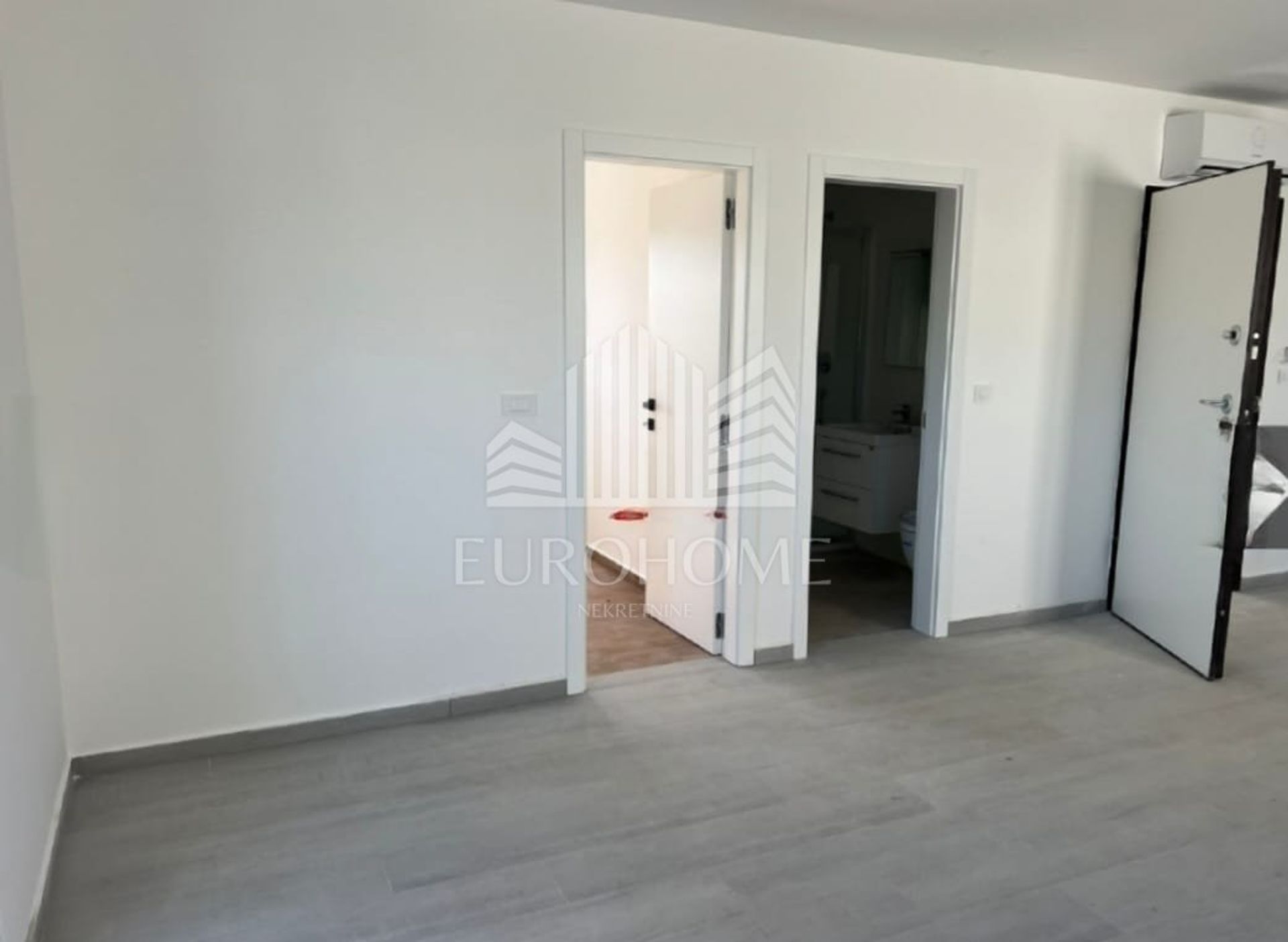 Condominio en Povljana, Zadarska Županija 12868095