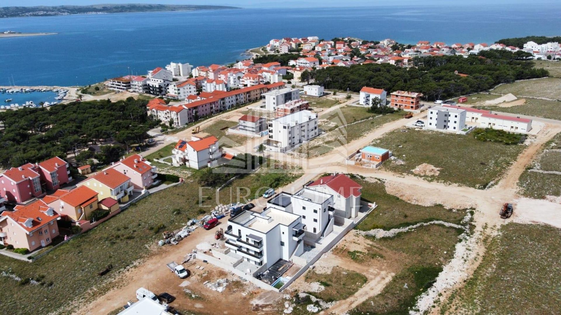 Condominium in Povljana, Zadar County 12868095