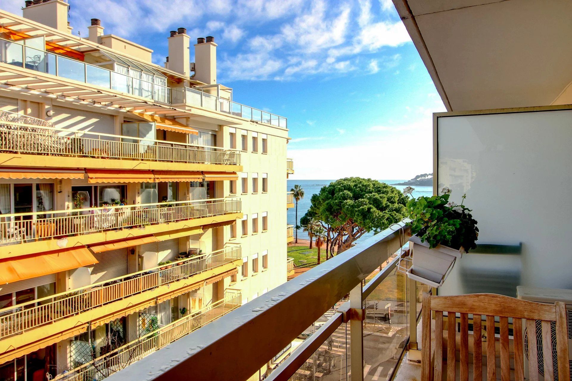 Osakehuoneisto sisään Antibes, Alpes-Maritimes 12869330