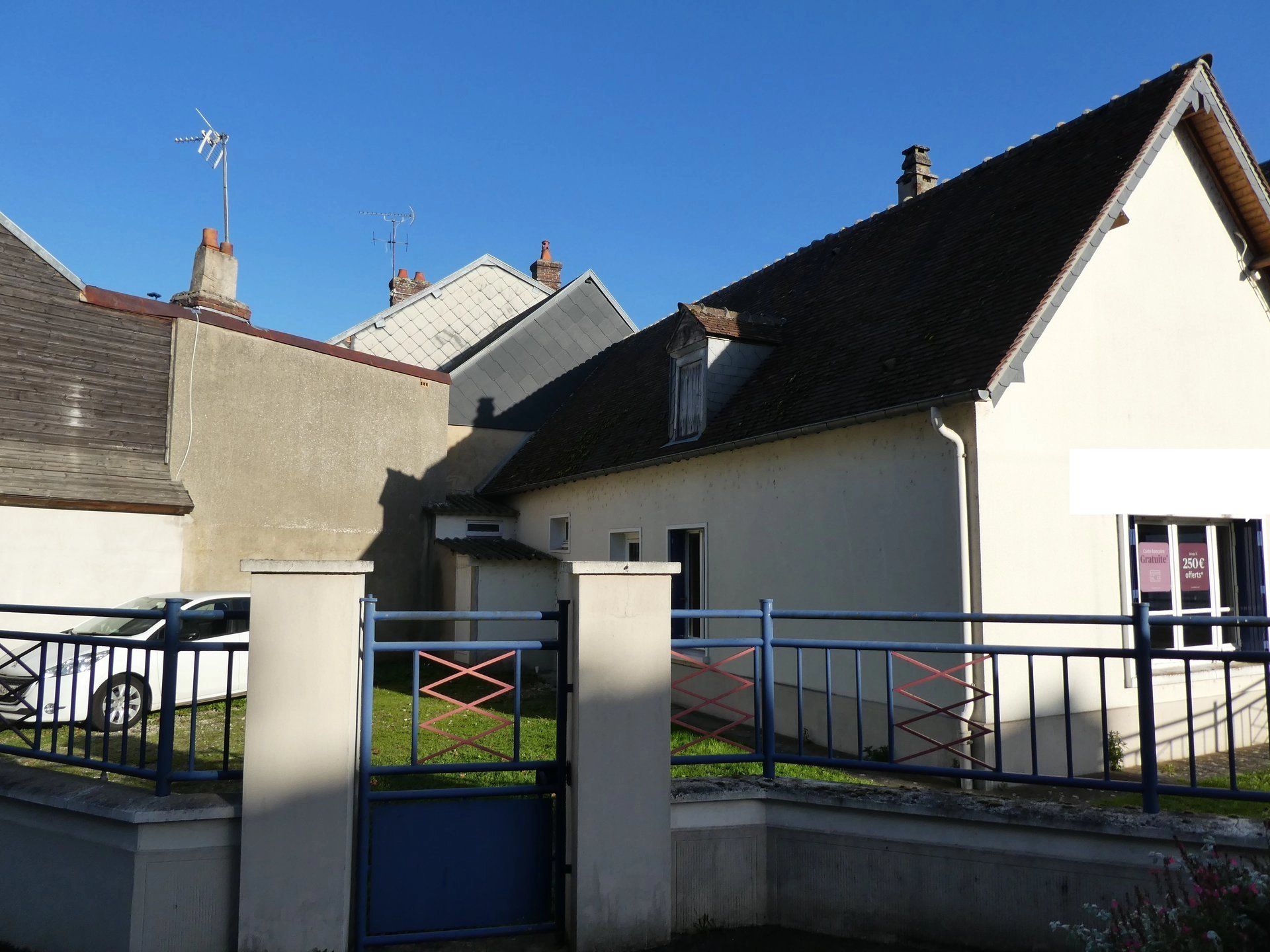 Rumah di Damville, Normandie 12869398