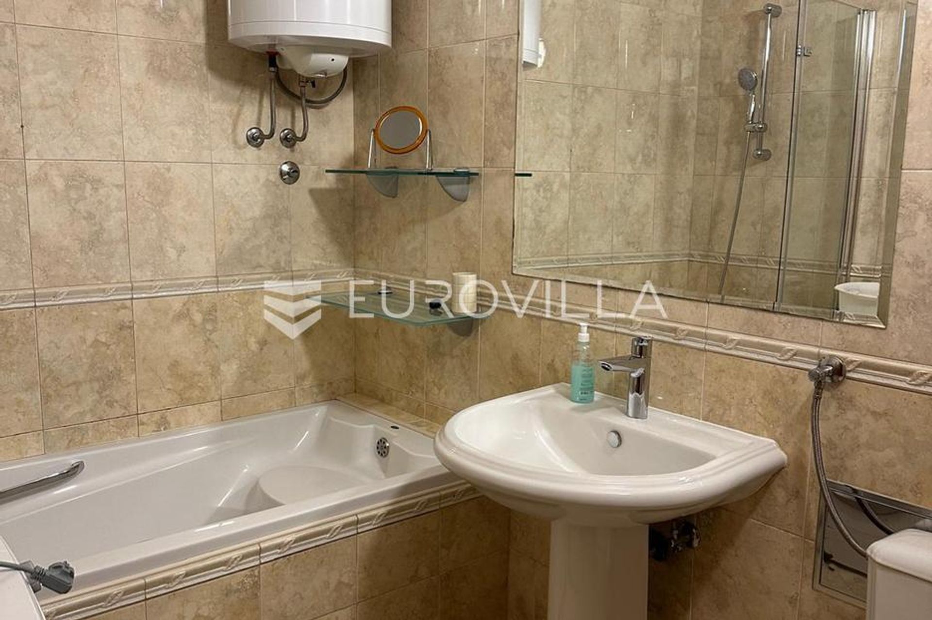 Condominium dans Split, Splitsko-dalmatinska županija 12869567