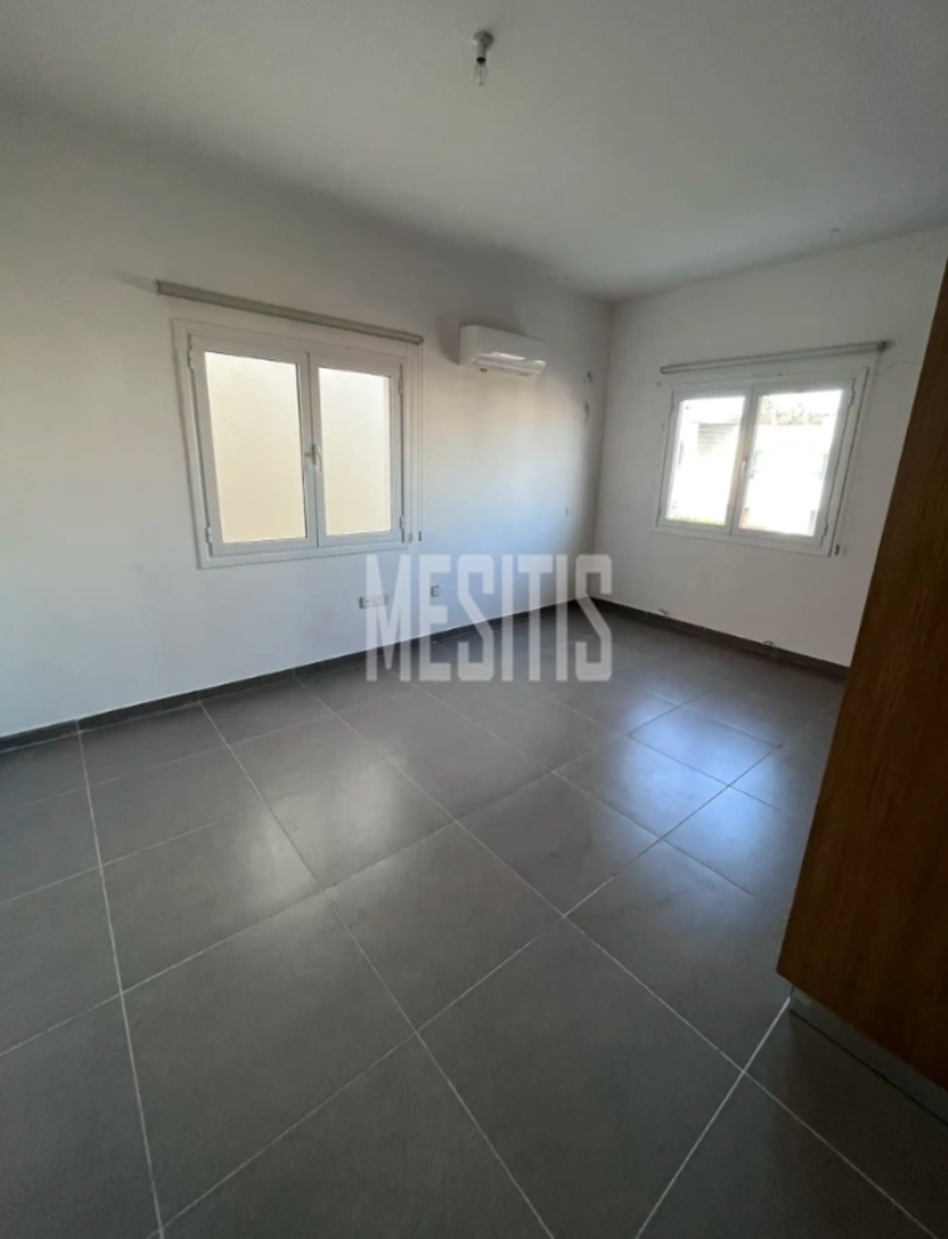 Condominio en Lakatamia, Nicosia 12869680