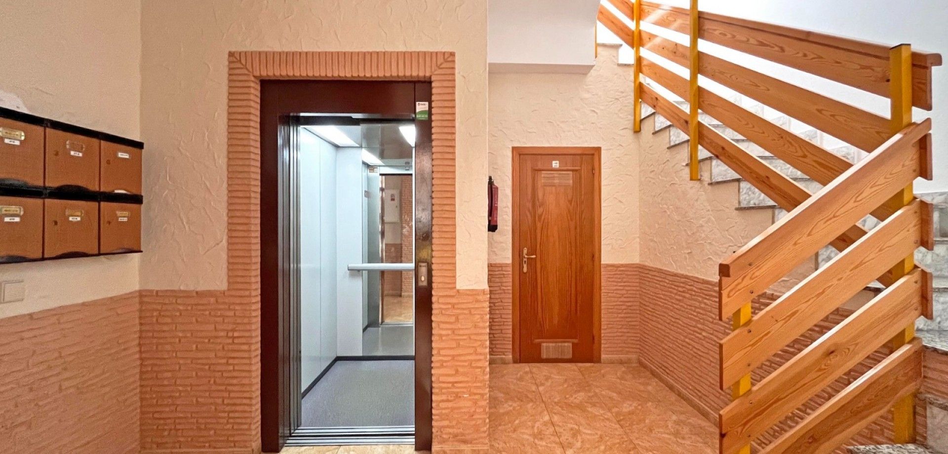 Condominium in Torrevieja, Comunidad Valenciana 12870296