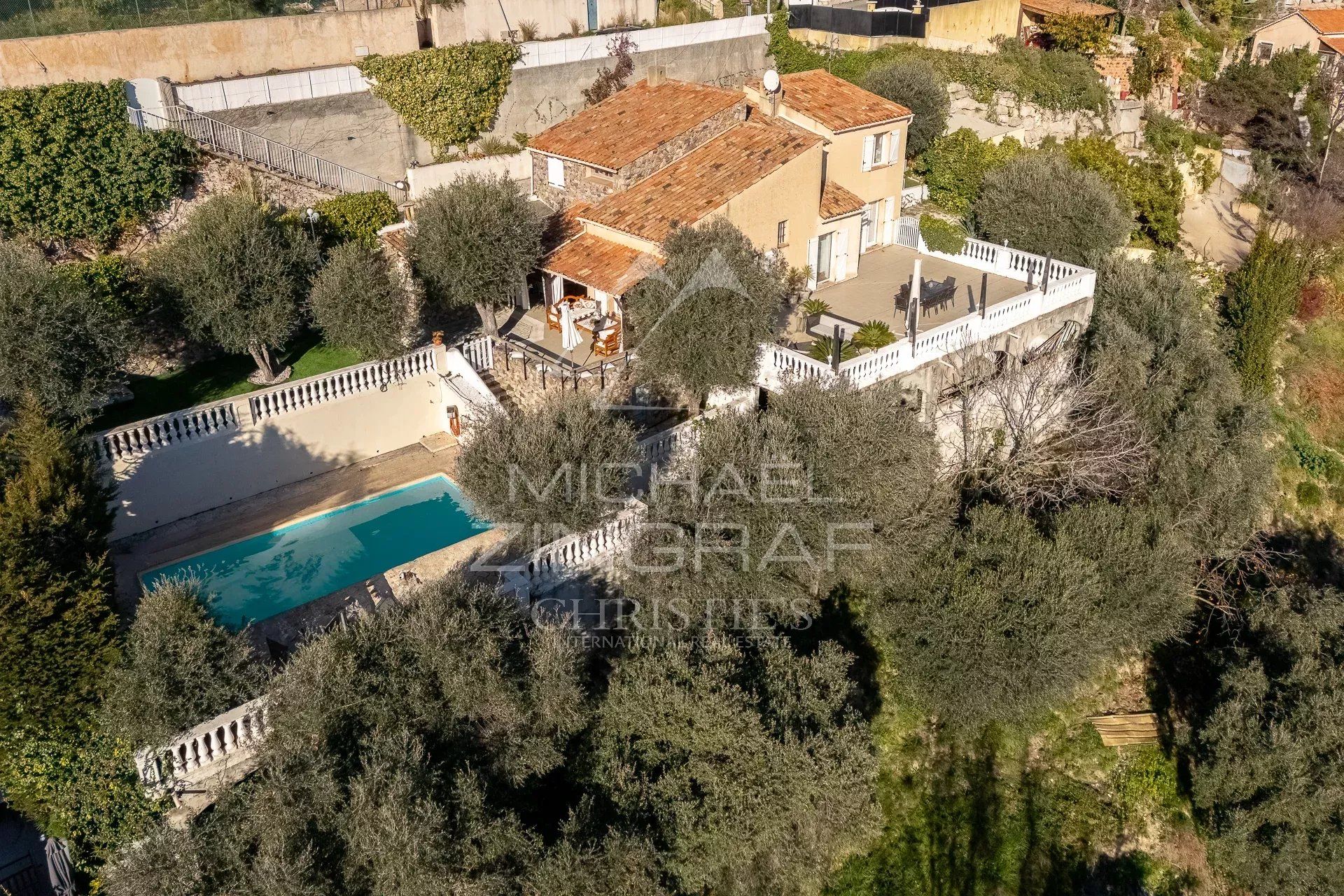 Casa nel Saint-Roman, Provence-Alpes-Cote d'Azur 12870882