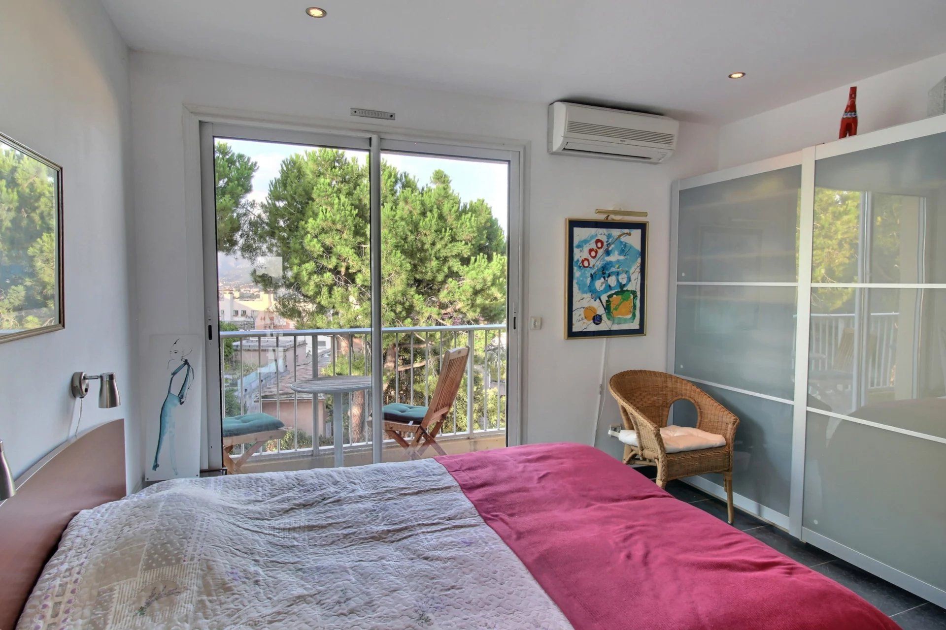 Condominium in Nice, Alpes-Maritimes 12870883