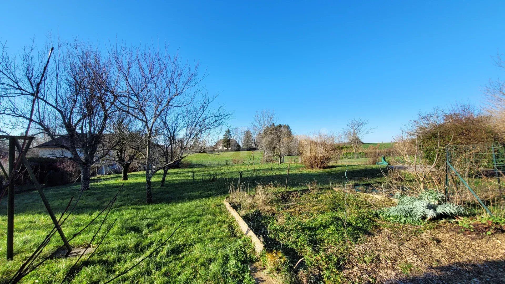 rumah dalam Cousance-du-Jura, Bourgogne-Franche-Comte 12870924