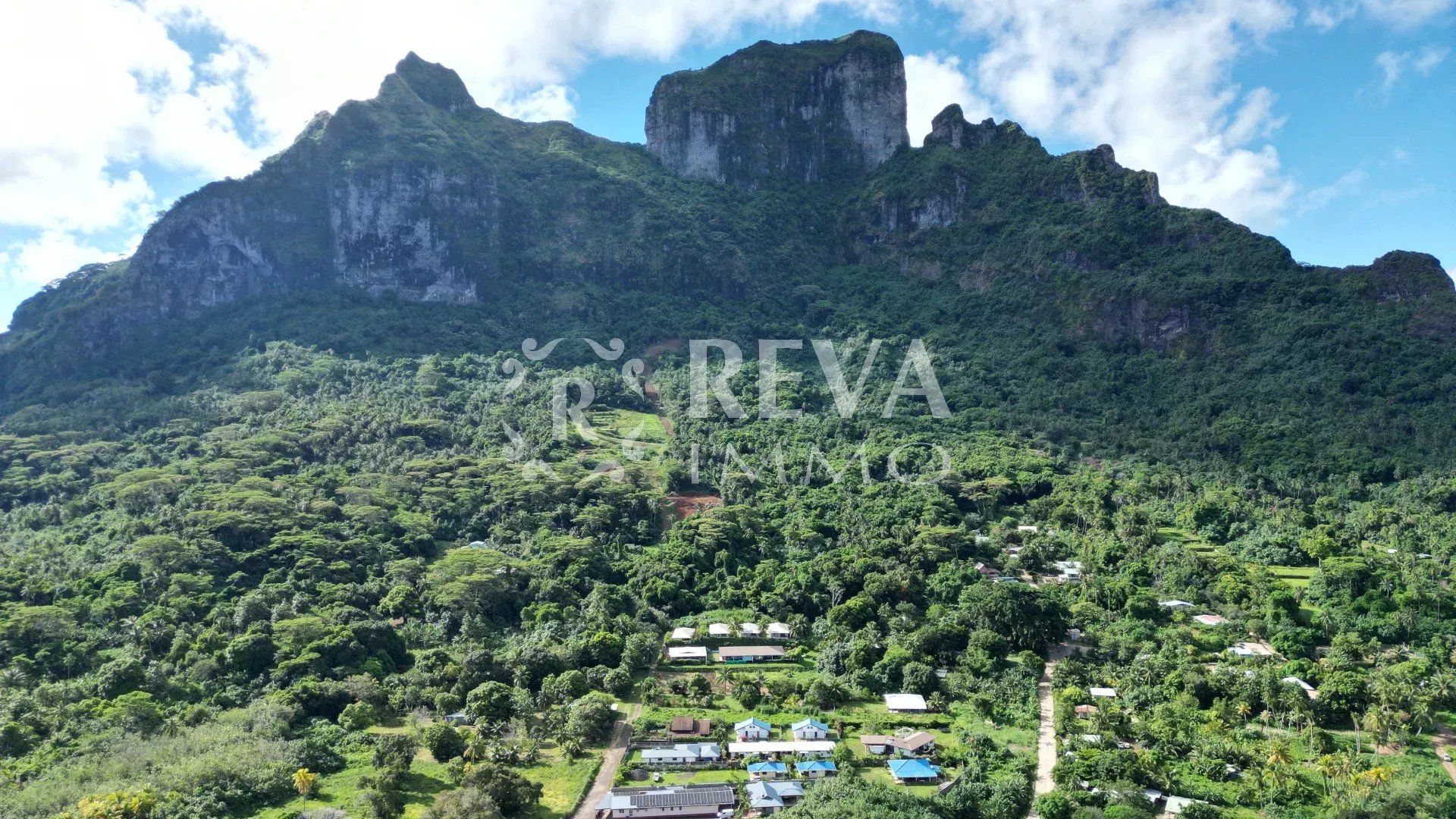 Beberapa Rumah di Faanui, Îles Sous-le-Vent 12870931