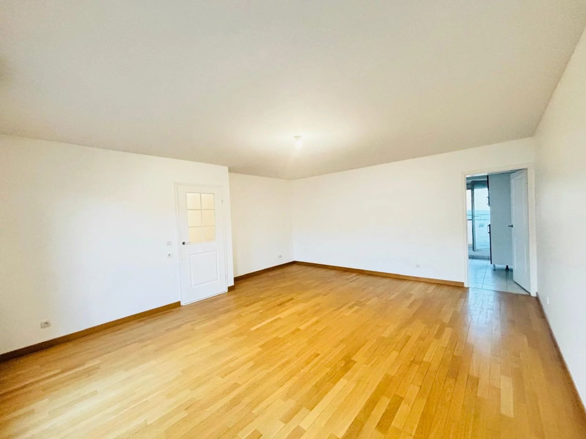 Residenziale nel Vélizy-Villacoublay, Yvelines 12870964