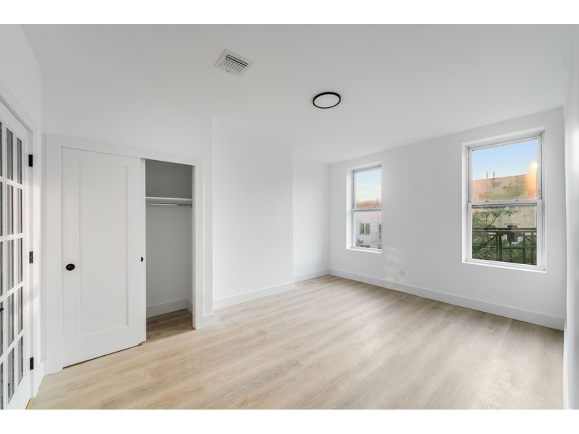 Condominium in Hoboken, New Jersey 12871175