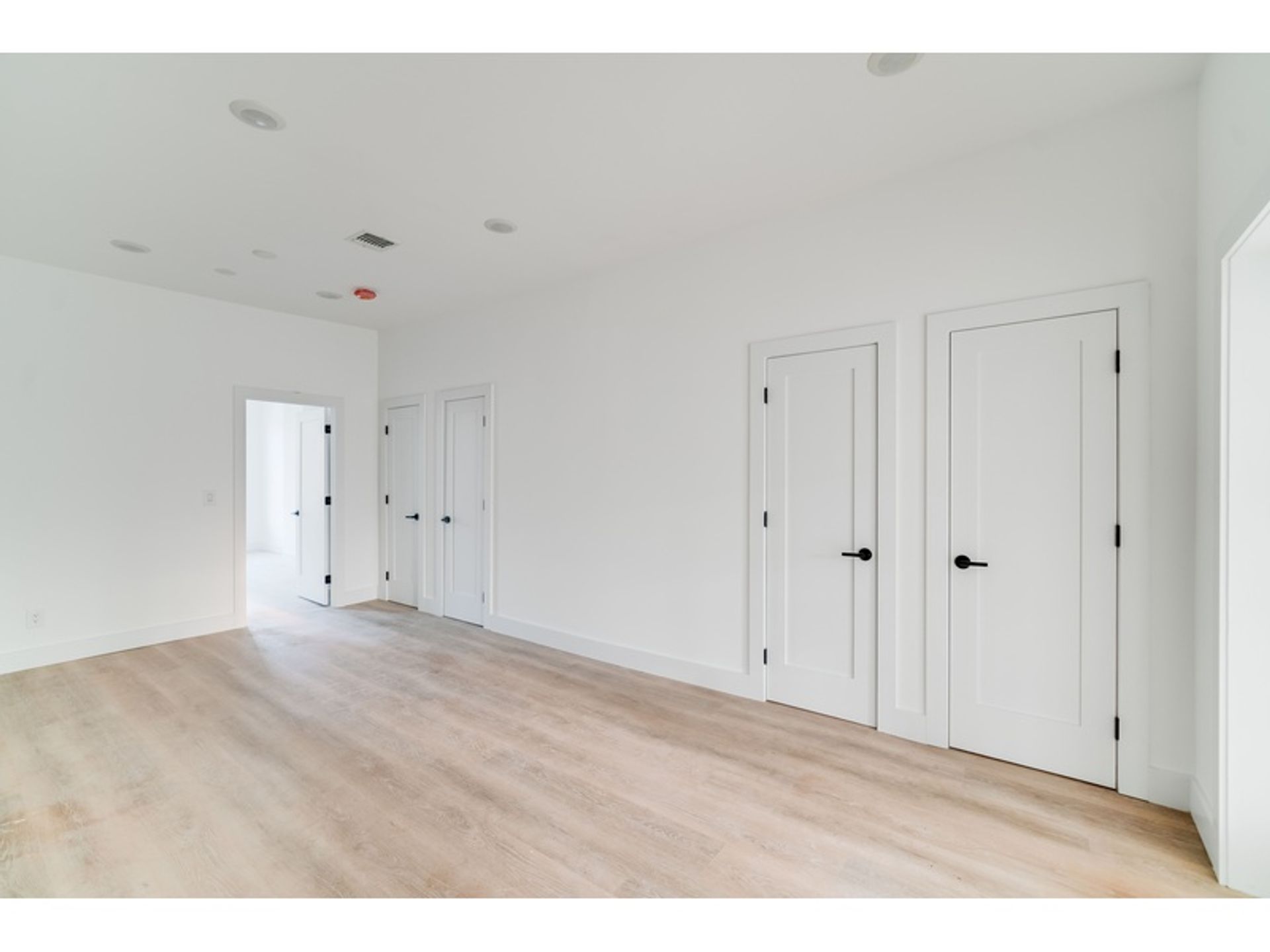 Condominium in Hoboken, New Jersey 12871175