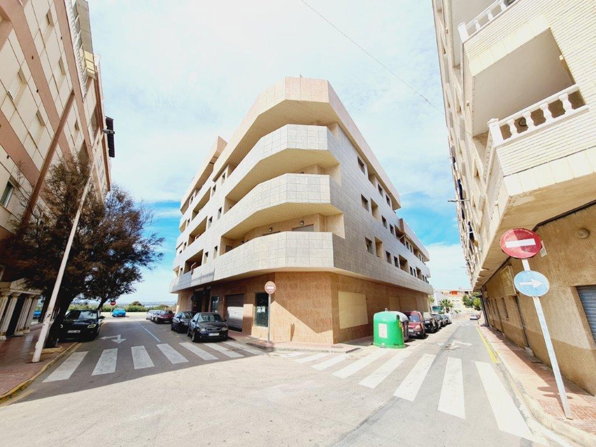 Condominium in Torrelamata, Valencia 12871576