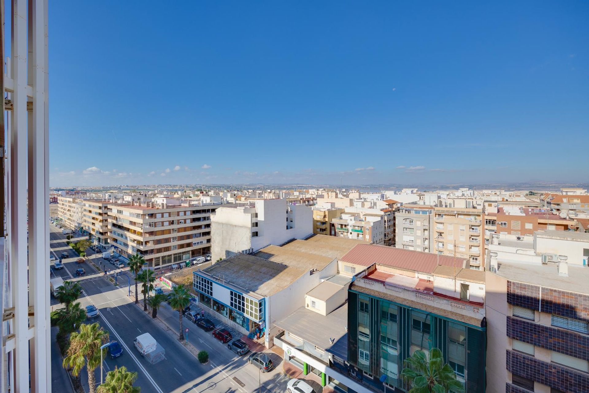 Condominium in Torrevieja, Comunidad Valenciana 12872255