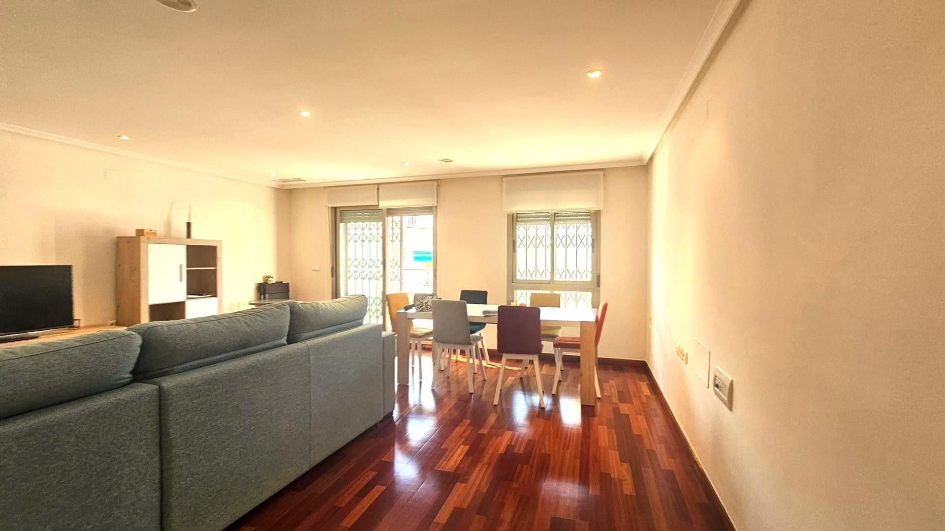 Condominium in Torrevieja, Valencia 12872731