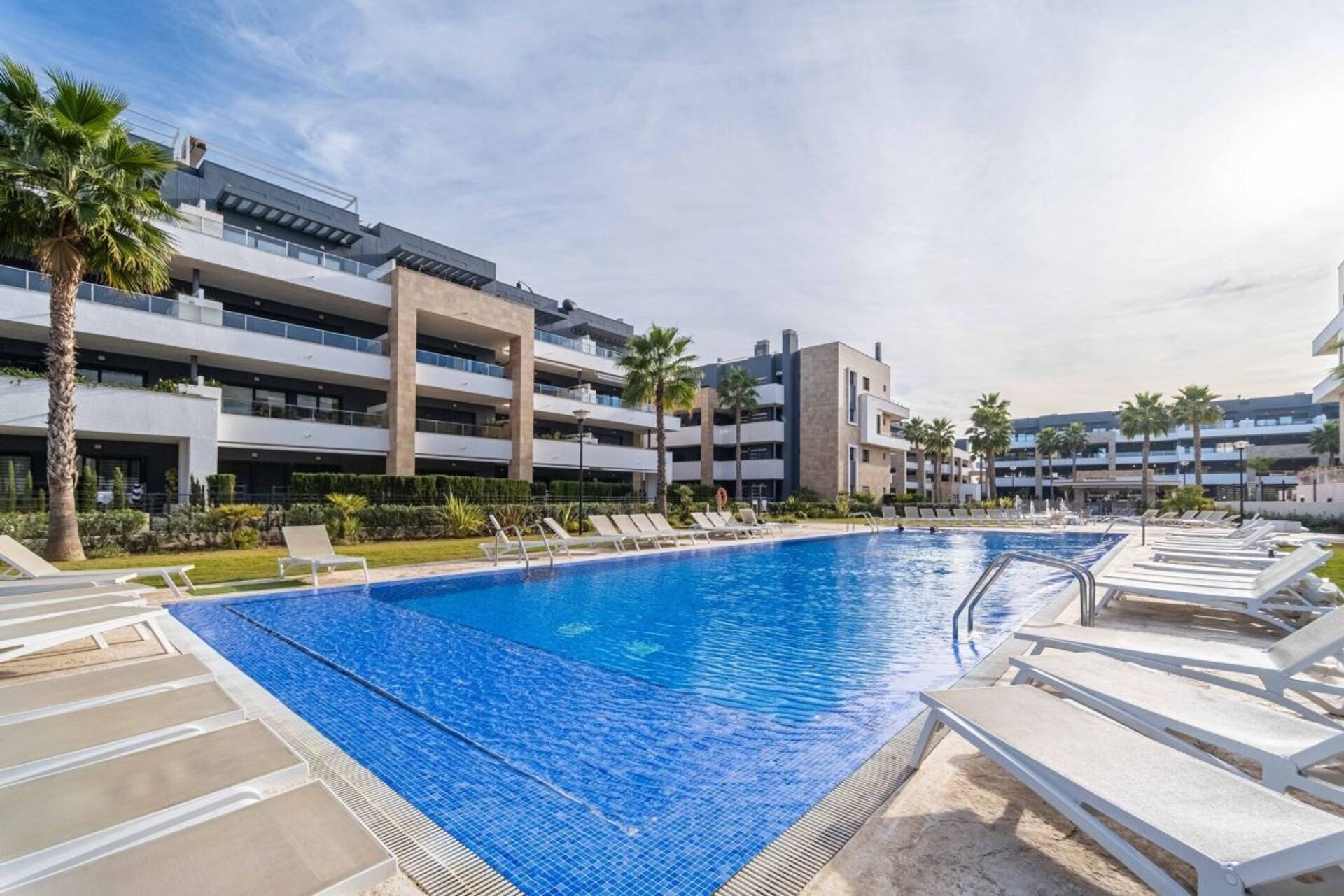 Condominium in Orihuela, Comunidad Valenciana 12872945