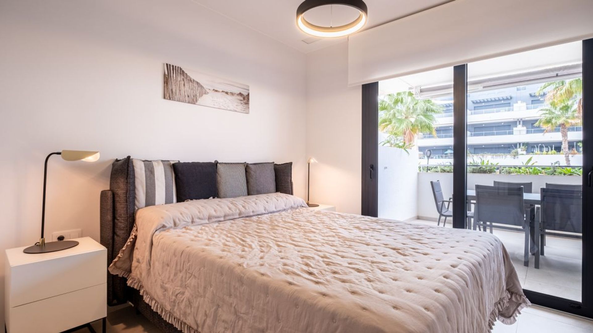 Condominium in Orihuela, Comunidad Valenciana 12872945