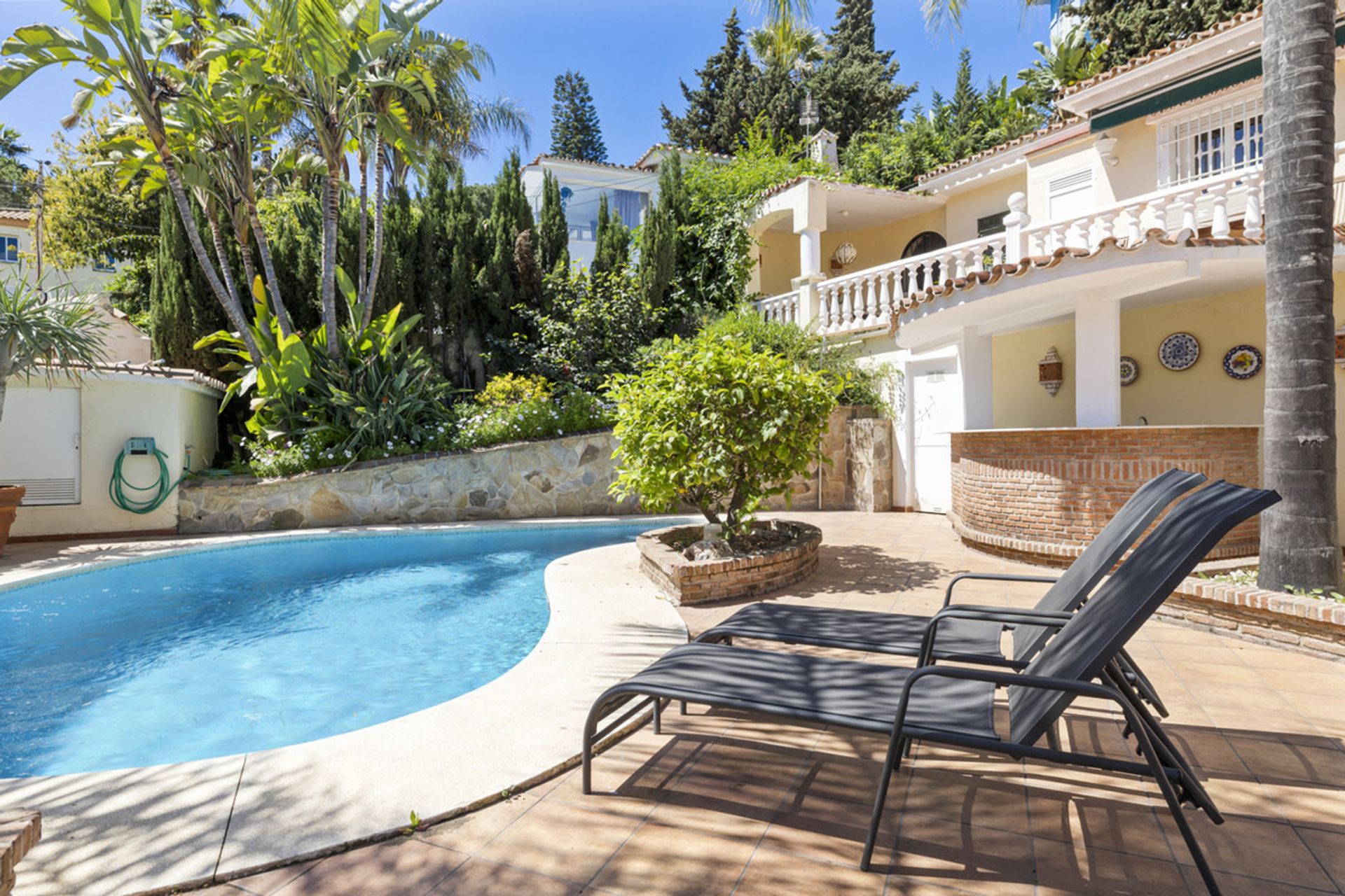 Haus im Marbella, Andalucía 12872999