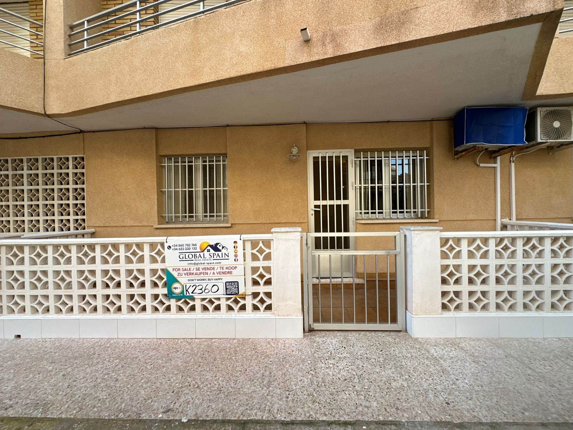 Condominio en Guardamar del Segura, Valencian Community 12873052