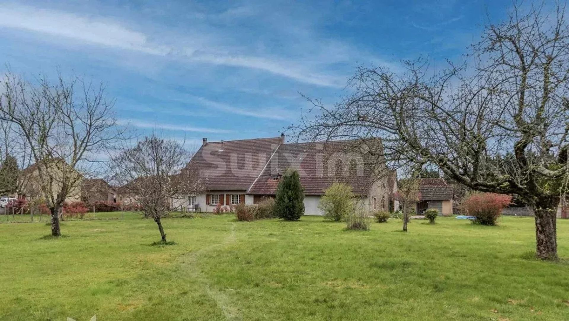 Residential in Lons-le-Saunier, Jura 12873296