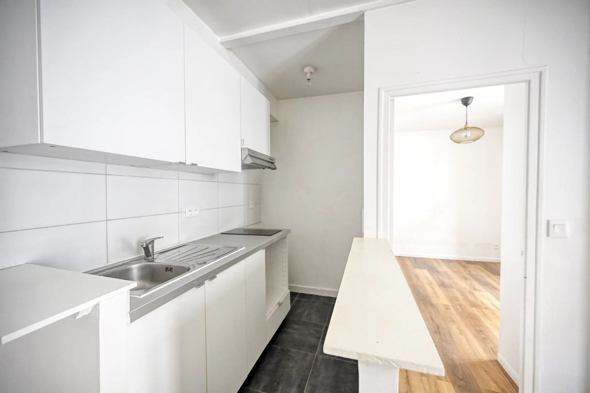 Condominium in Ivry-sur-Seine, Ile-de-France 12873299